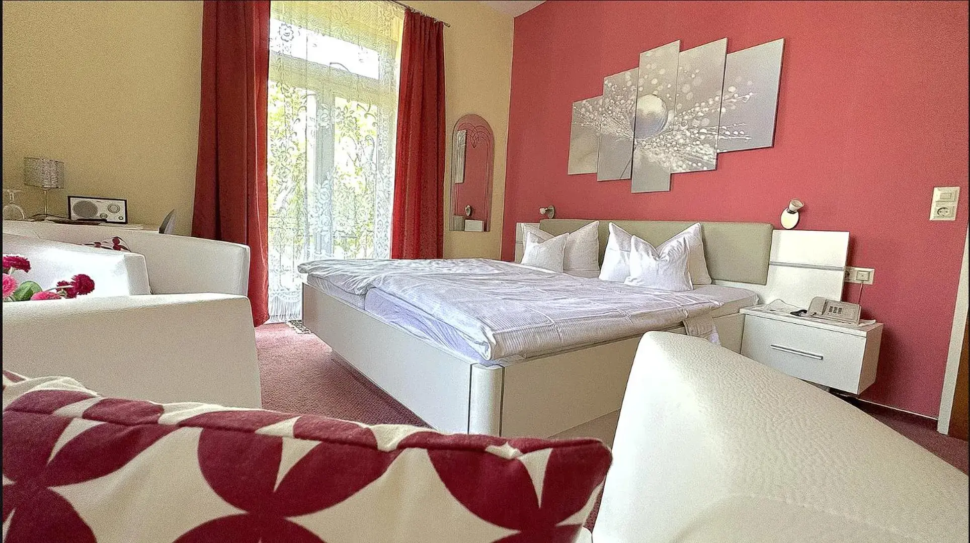 HOTEL YOGA JASMIN ehemals Hotel Eberhardt-Burghardt HOTEL YOGA JASMIN ehemals Hotel Eberhardt-Burghardt