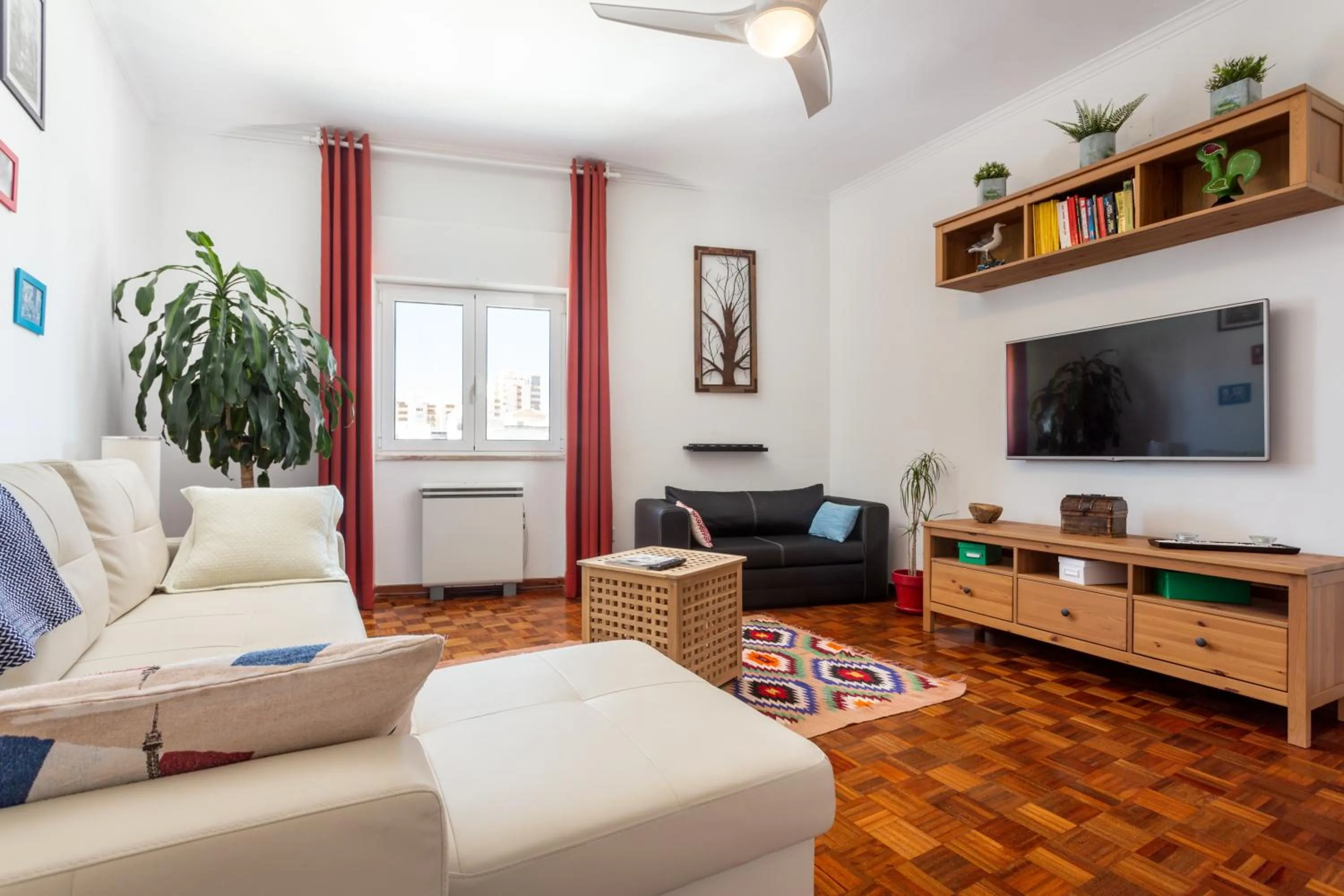 Living room in Dreamers Duplex with Seaview