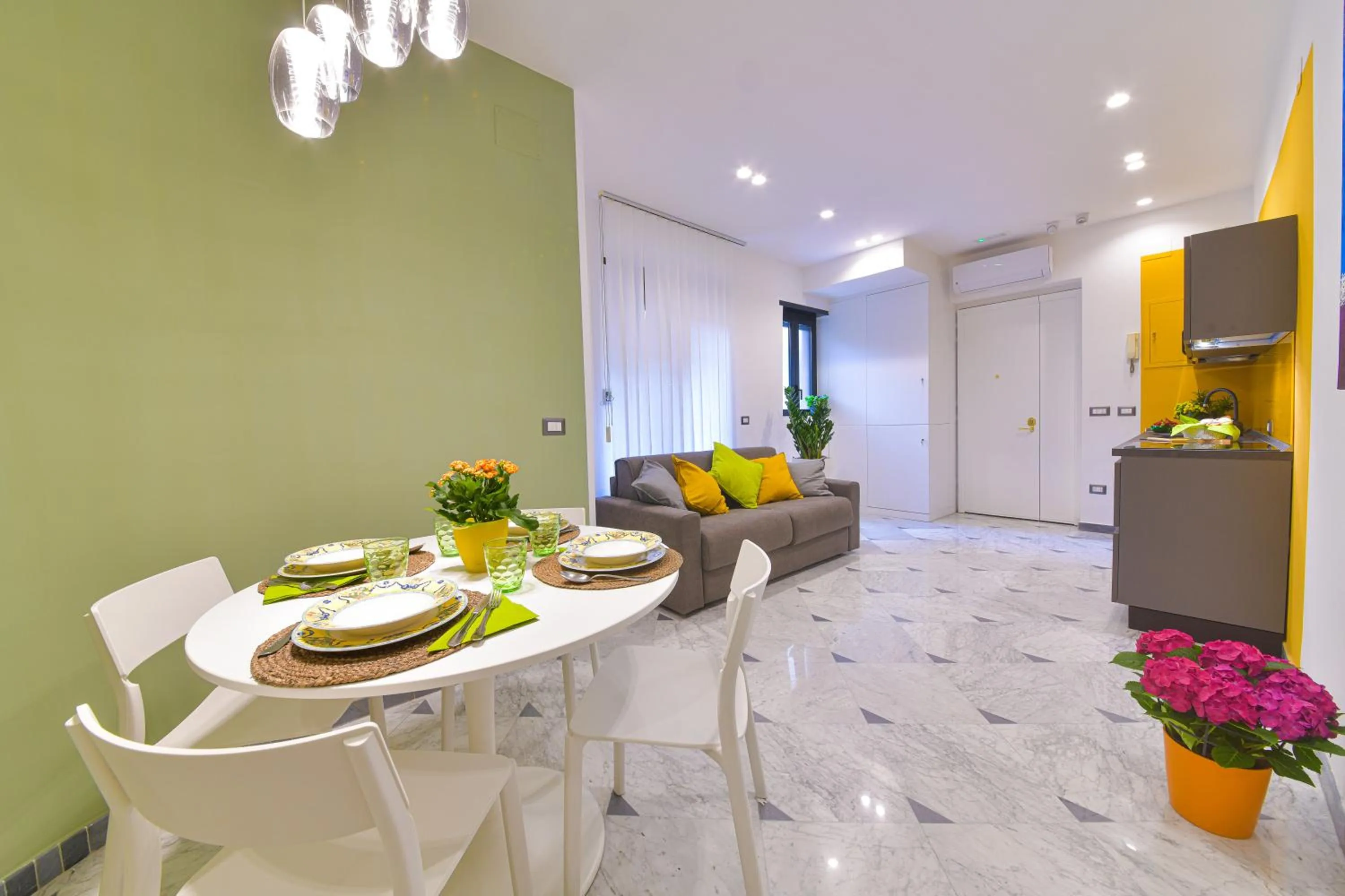 Communal lounge/ TV room in Domus 42