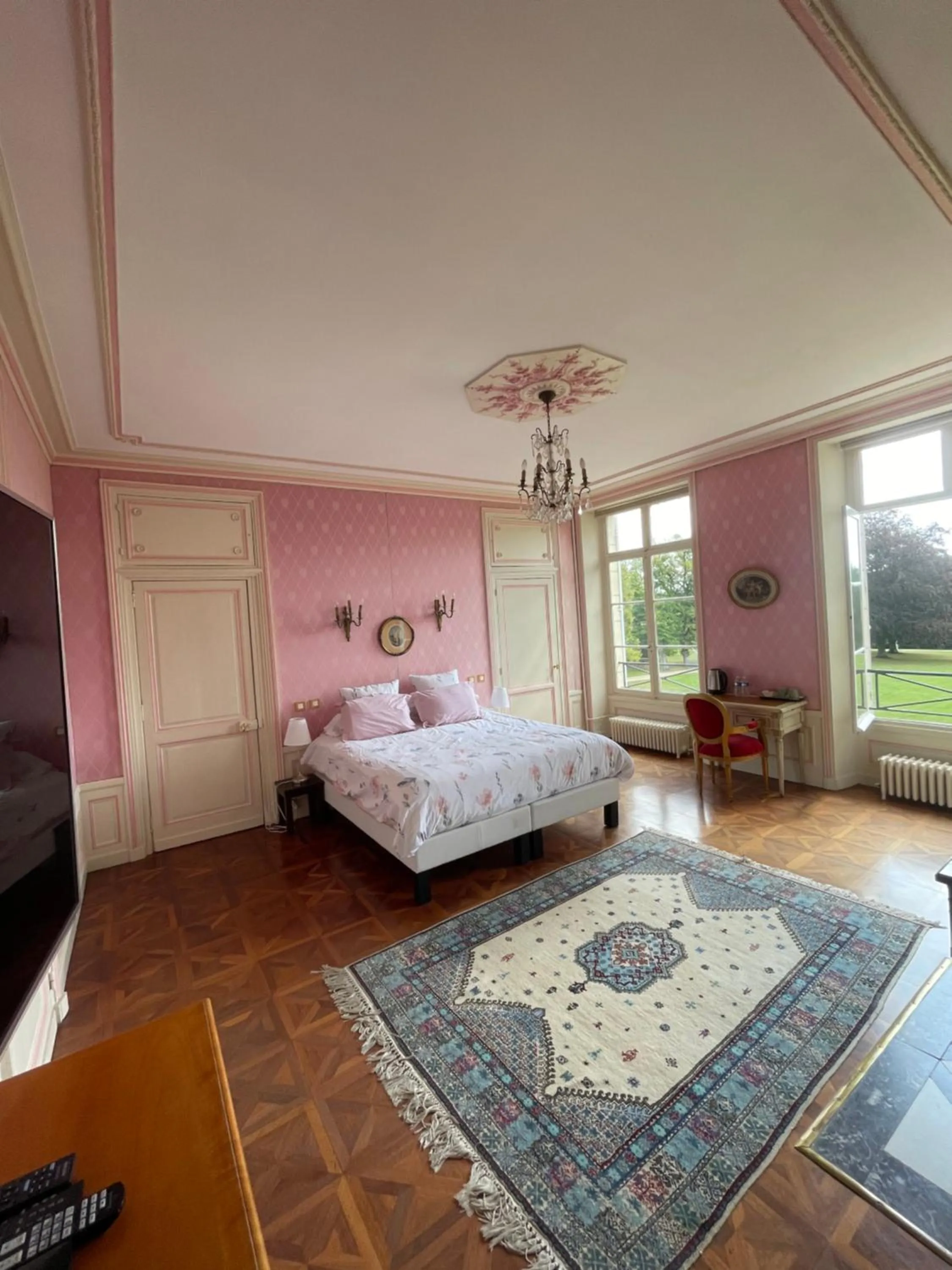 Bedroom, Bed in Château du Boulay Morin