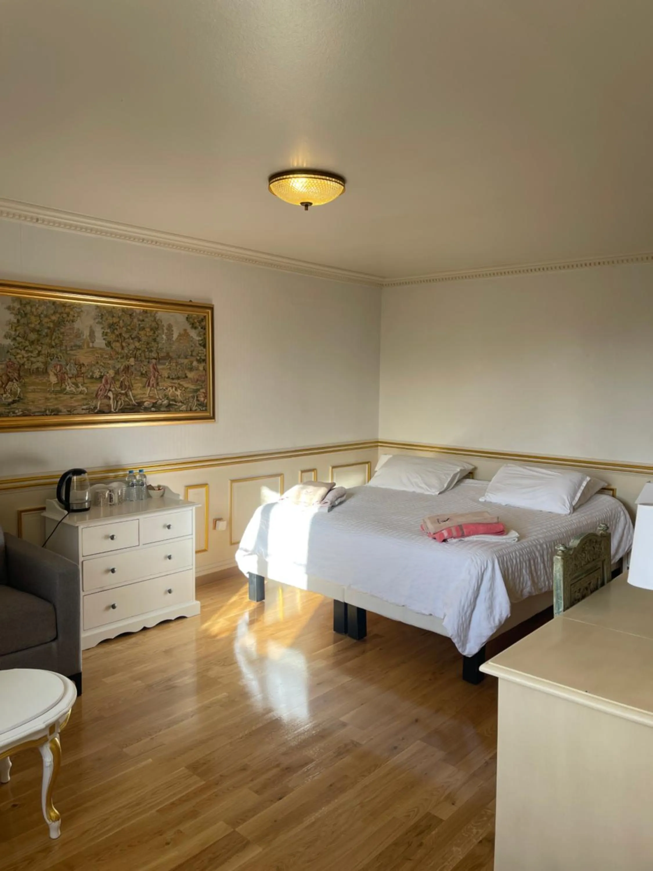 Bed in Château du Boulay Morin