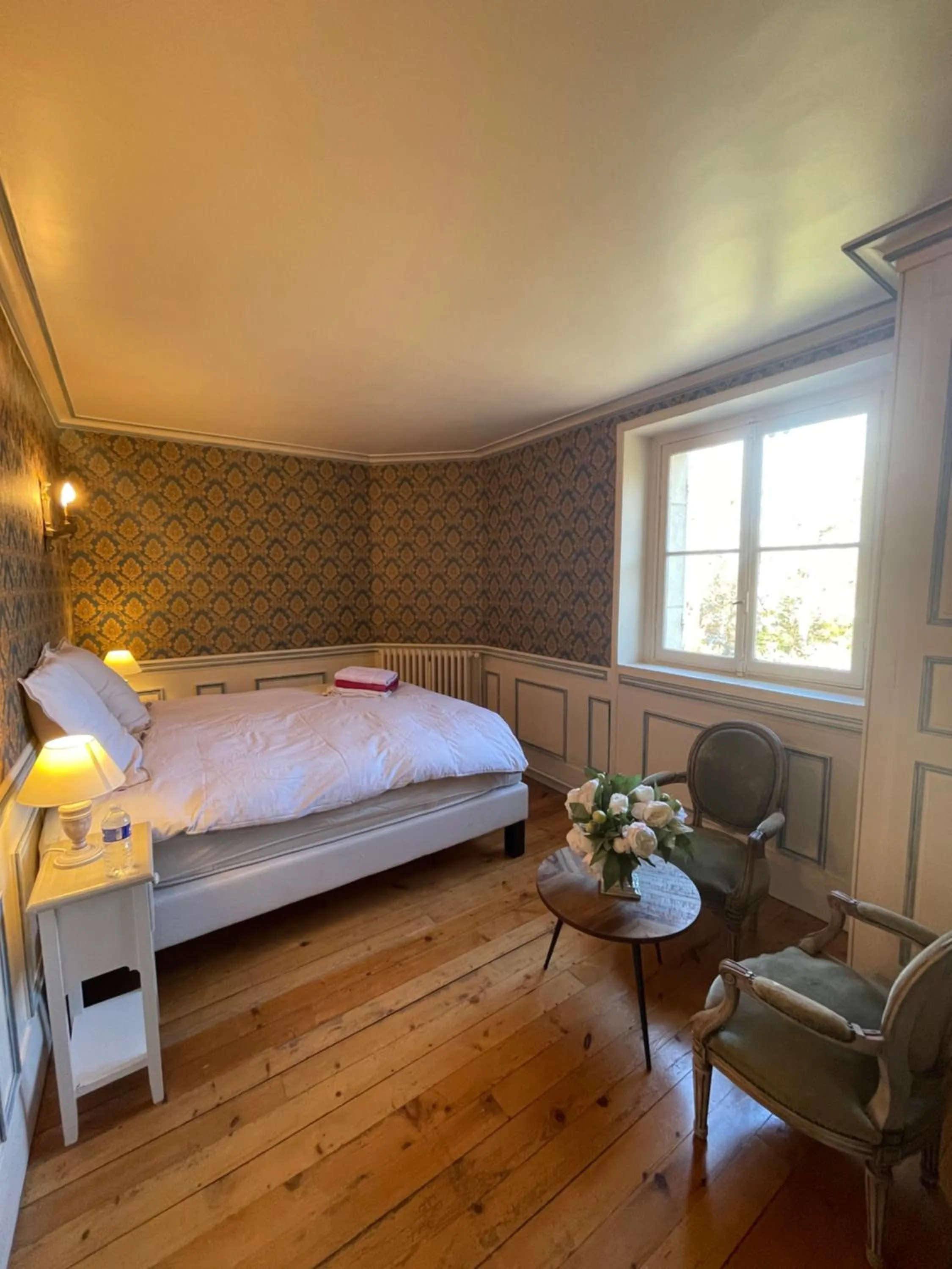 Bedroom, Bed in Château du Boulay Morin