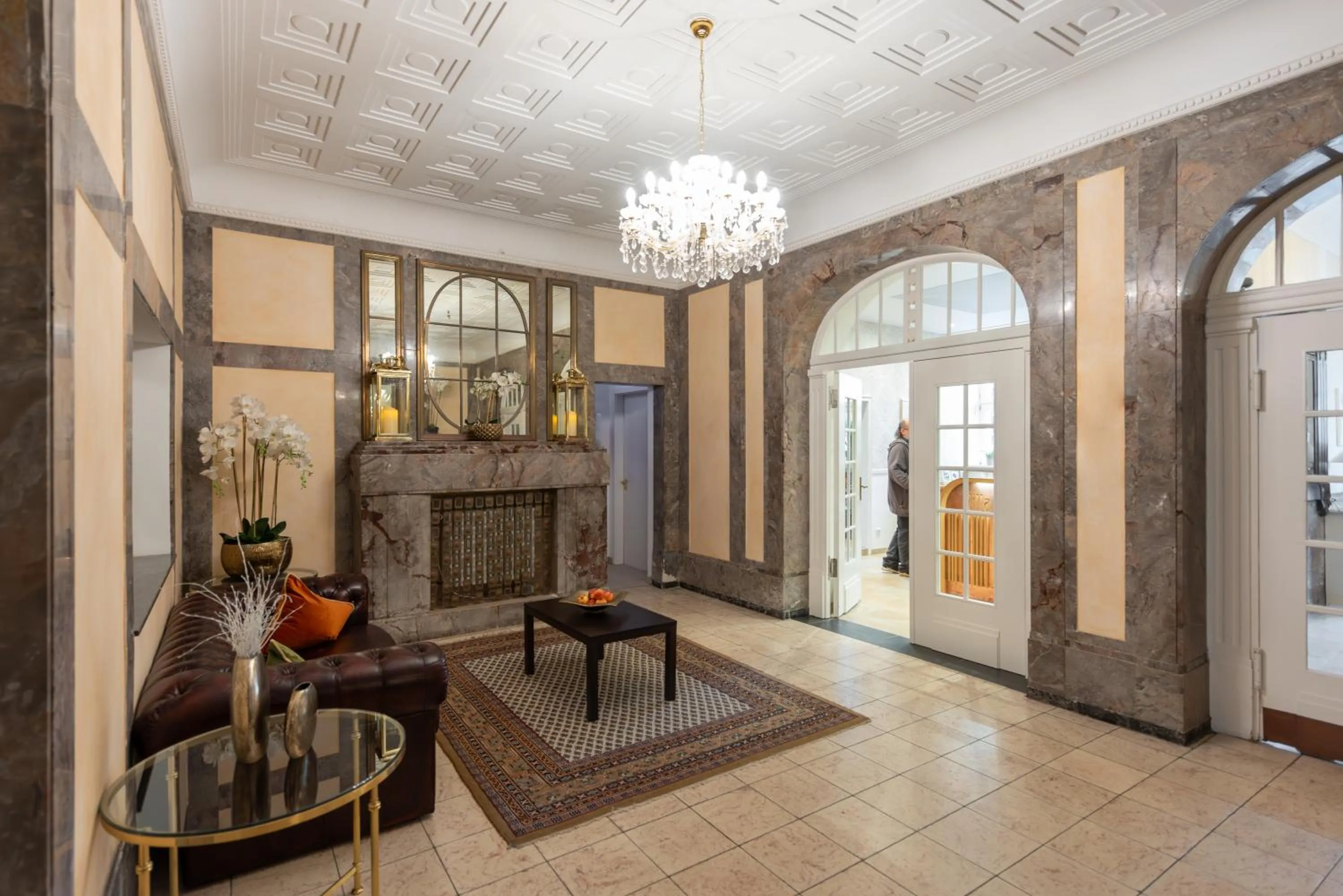 Lobby or reception in Villa Thea Hotel am Rosengarten