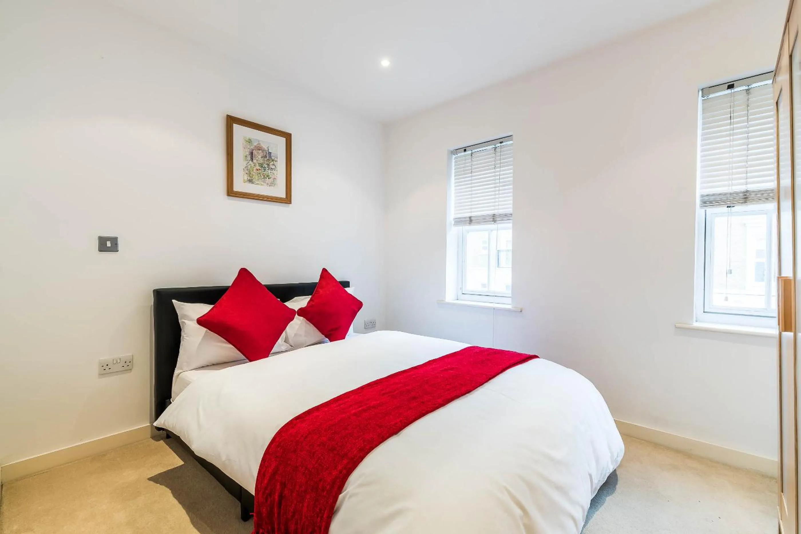 Bedroom, Bed in SE10 House