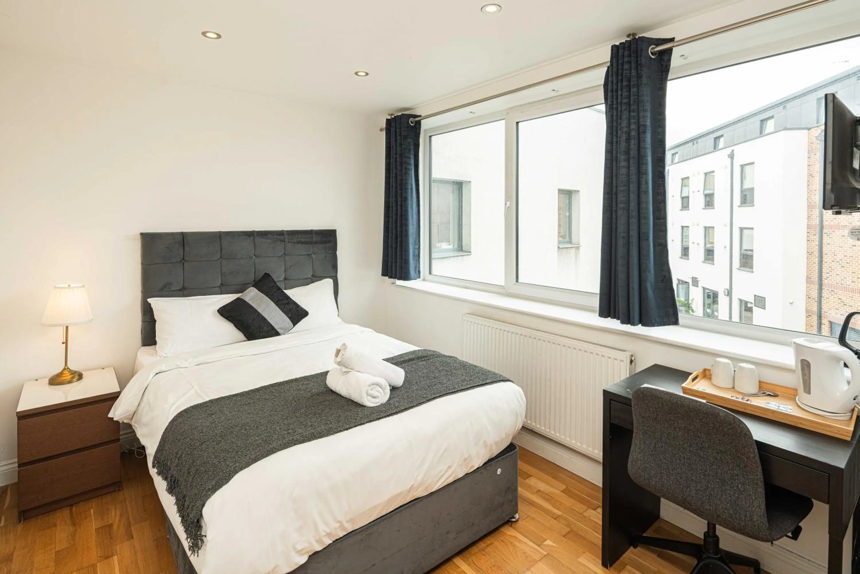 Bedroom, Bed in SE10 House