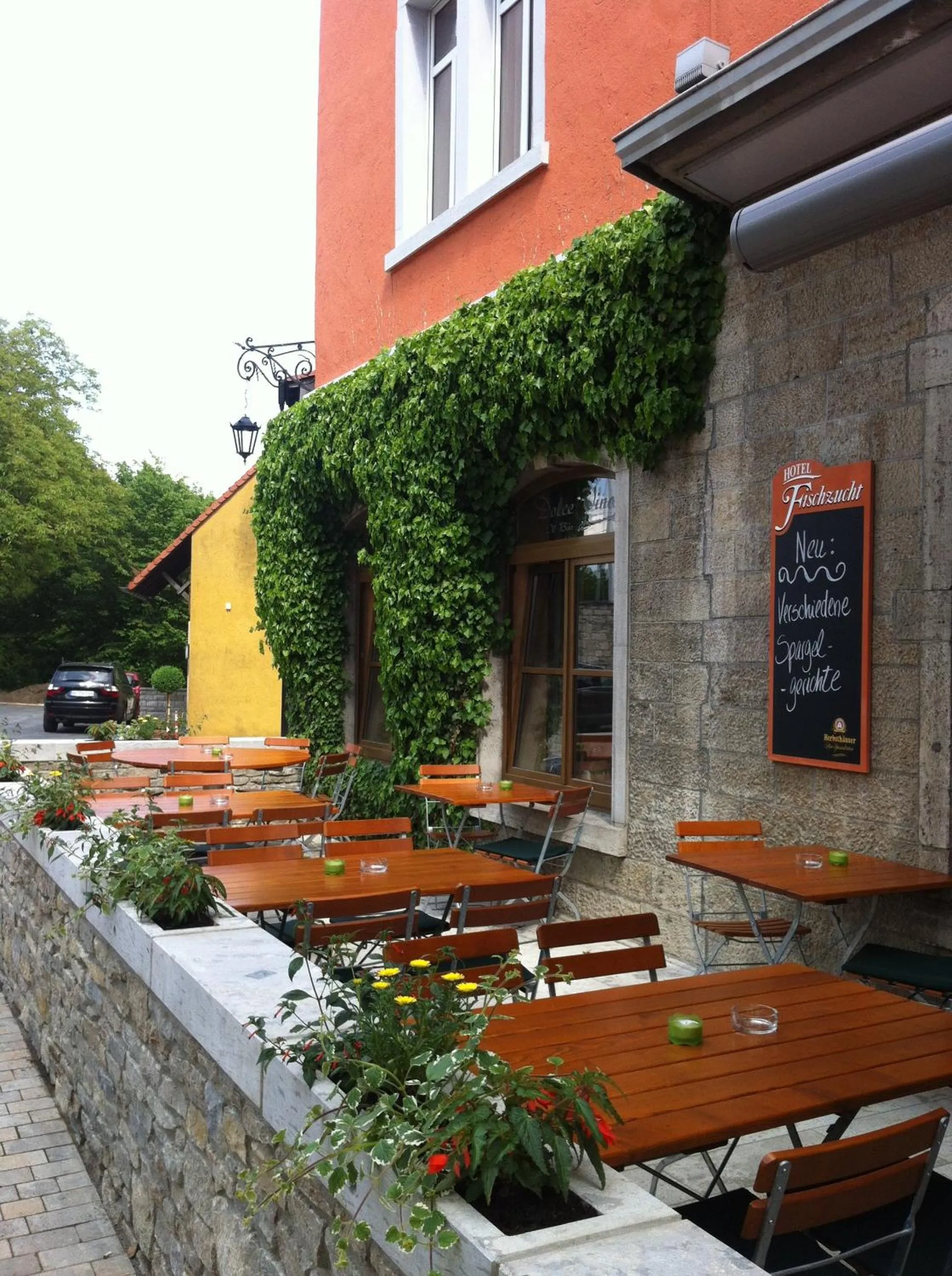 Restaurant/places to eat in Hotel Fischzucht in Würzburg