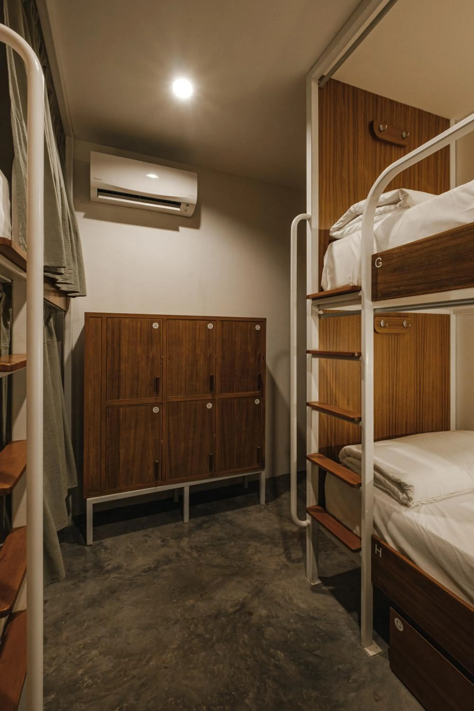 bunk bed, Bed in Hidden Garden Hostel