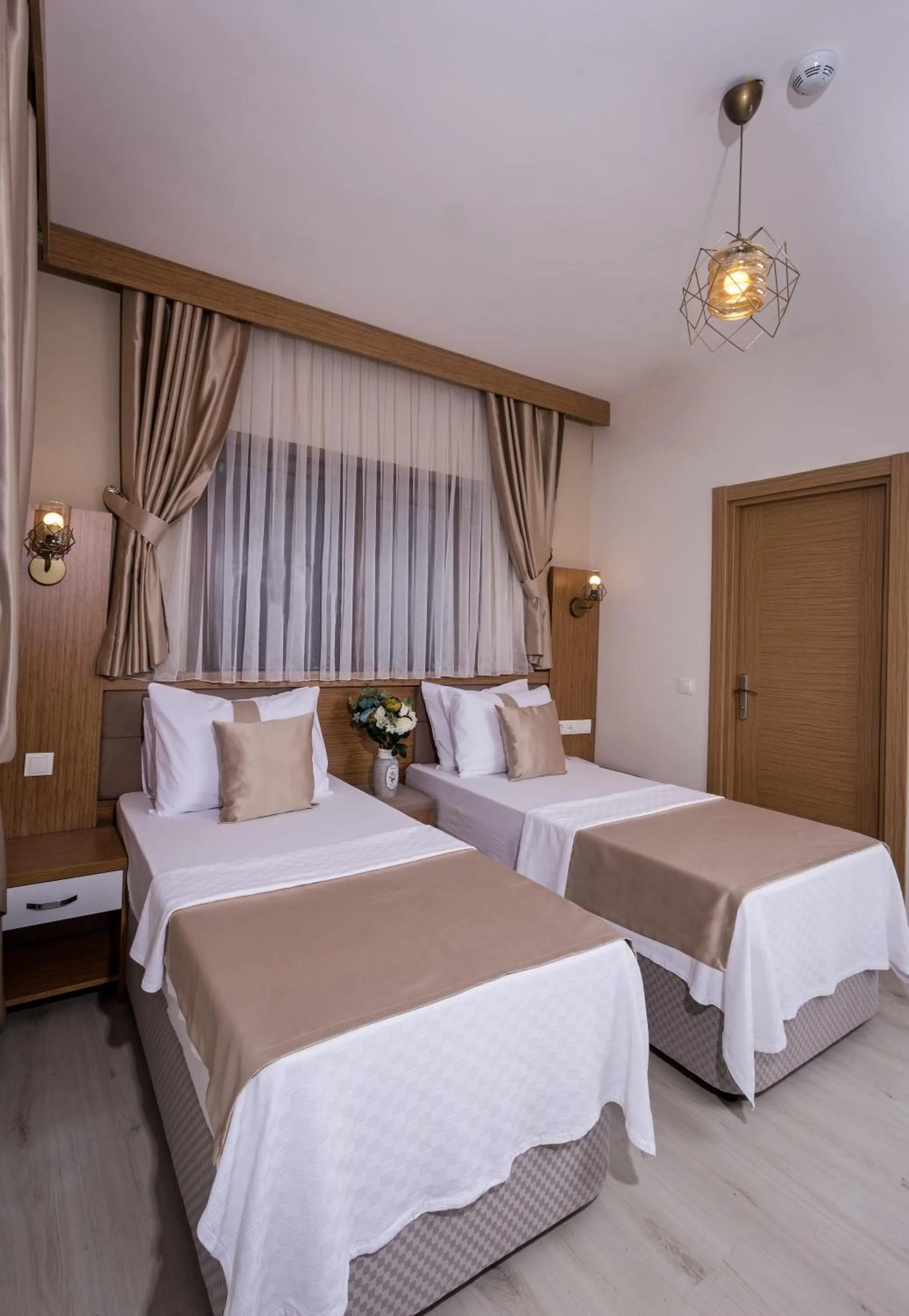 Photo of the whole room, Bed in Zeyn Otel Istanbul