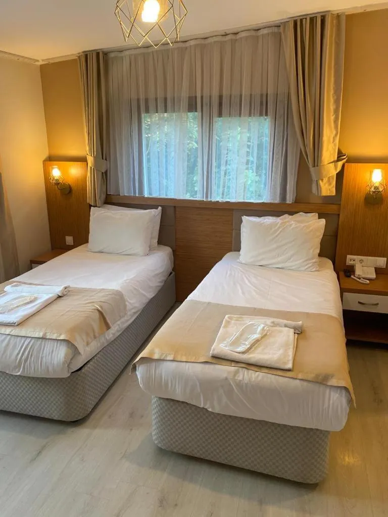 Photo of the whole room, Bed in Zeyn Otel Istanbul