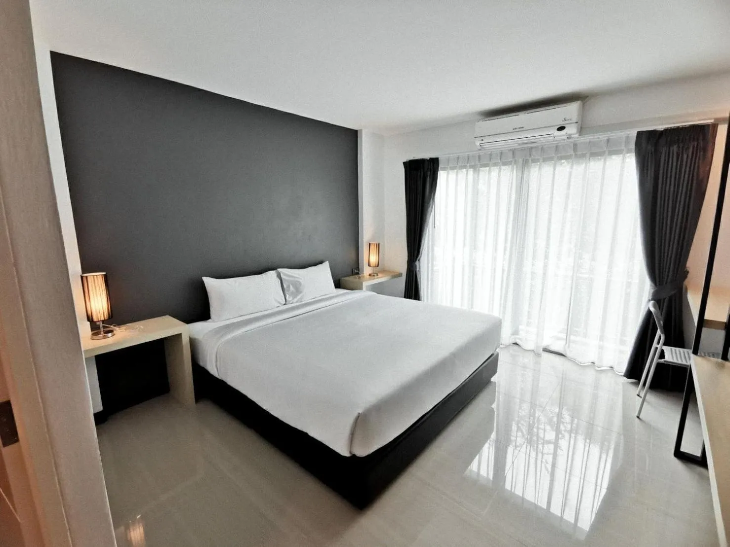 Bed in The Rest Hotel - ประจวบ