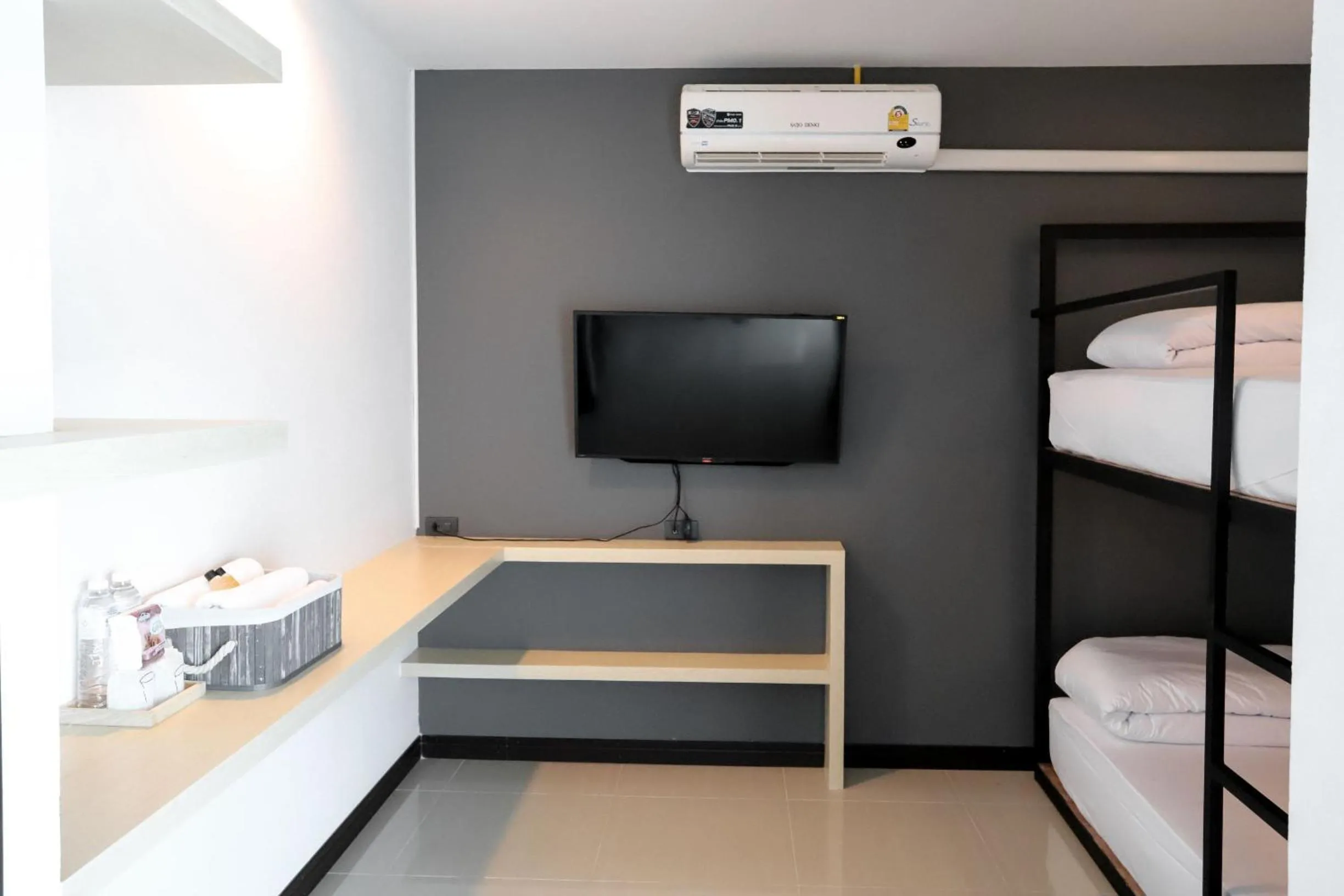 Bed in The Rest Hotel - ประจวบ