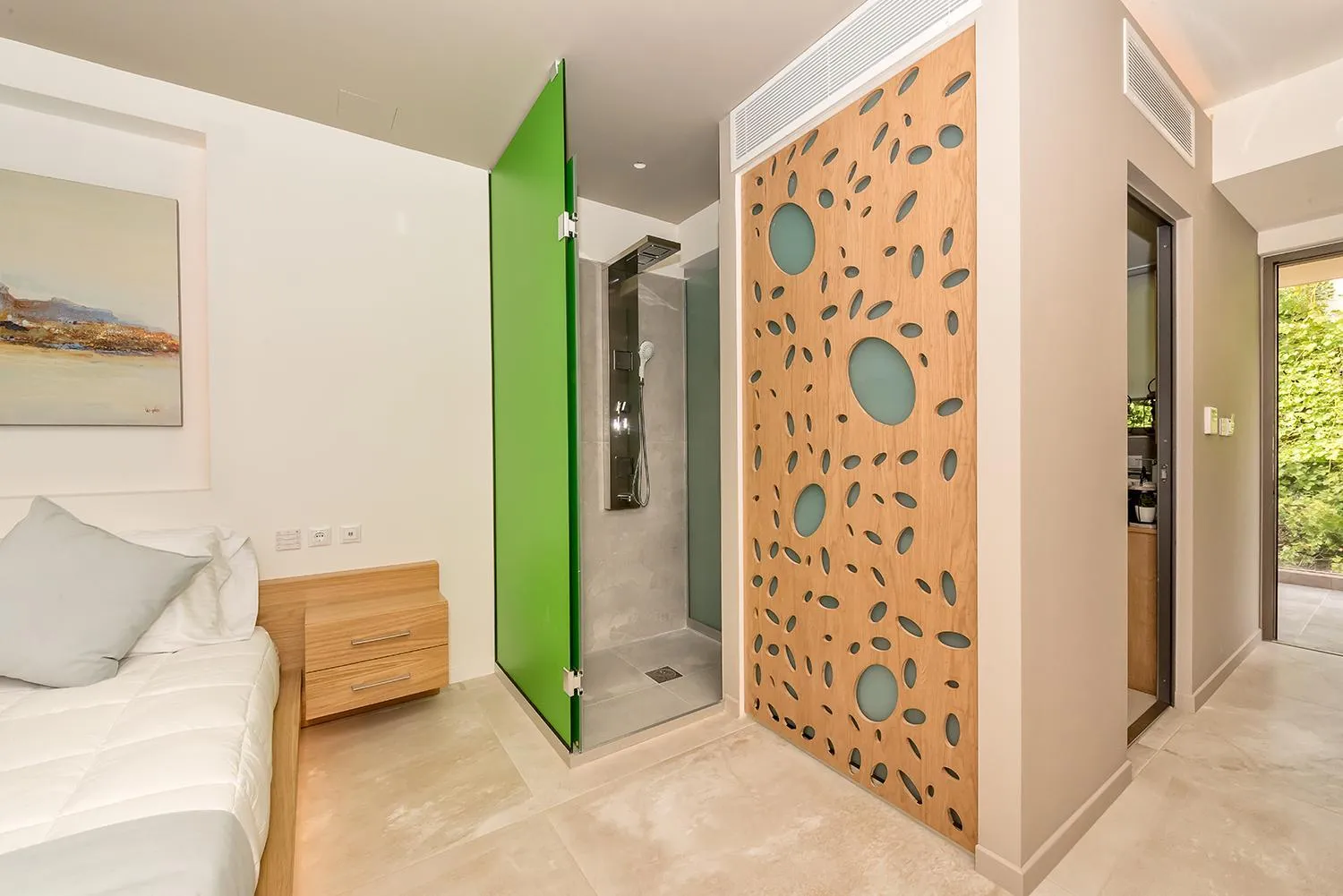 Shower, Bed in Lilium Luxury Suites