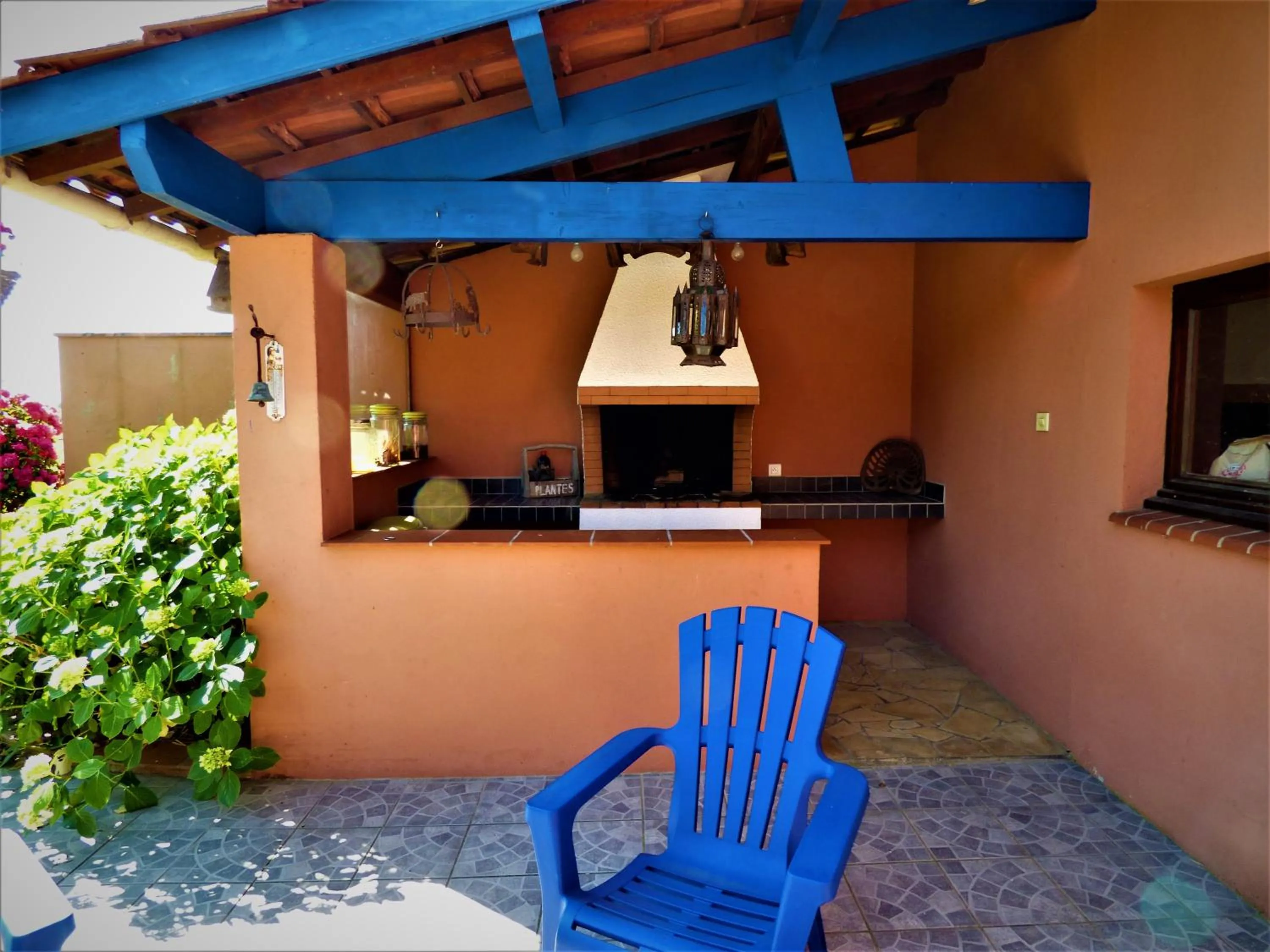 BBQ facilities in Arche de Lanoë jacuzzi