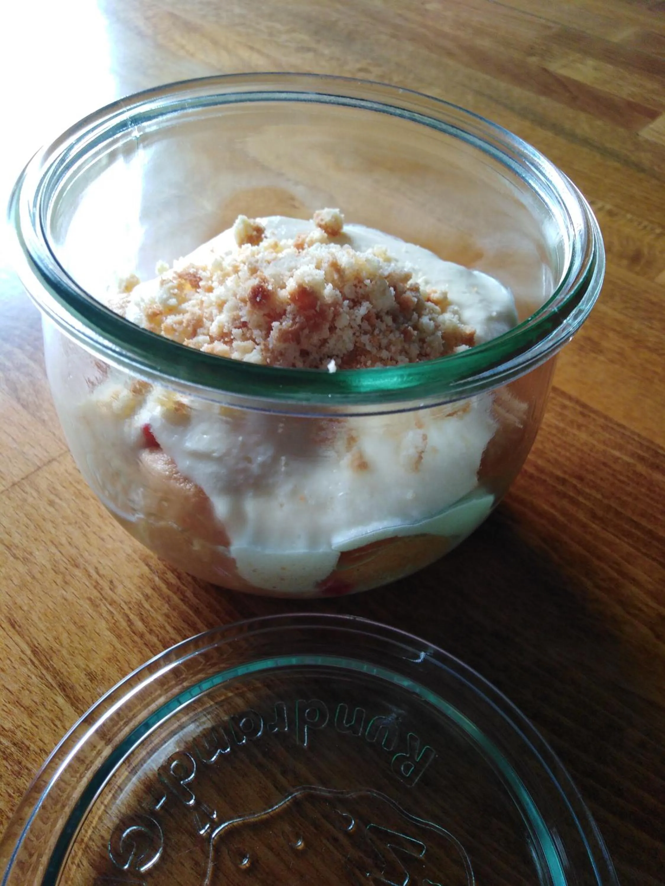 Restaurant/places to eat in Arche de Lanoë jacuzzi