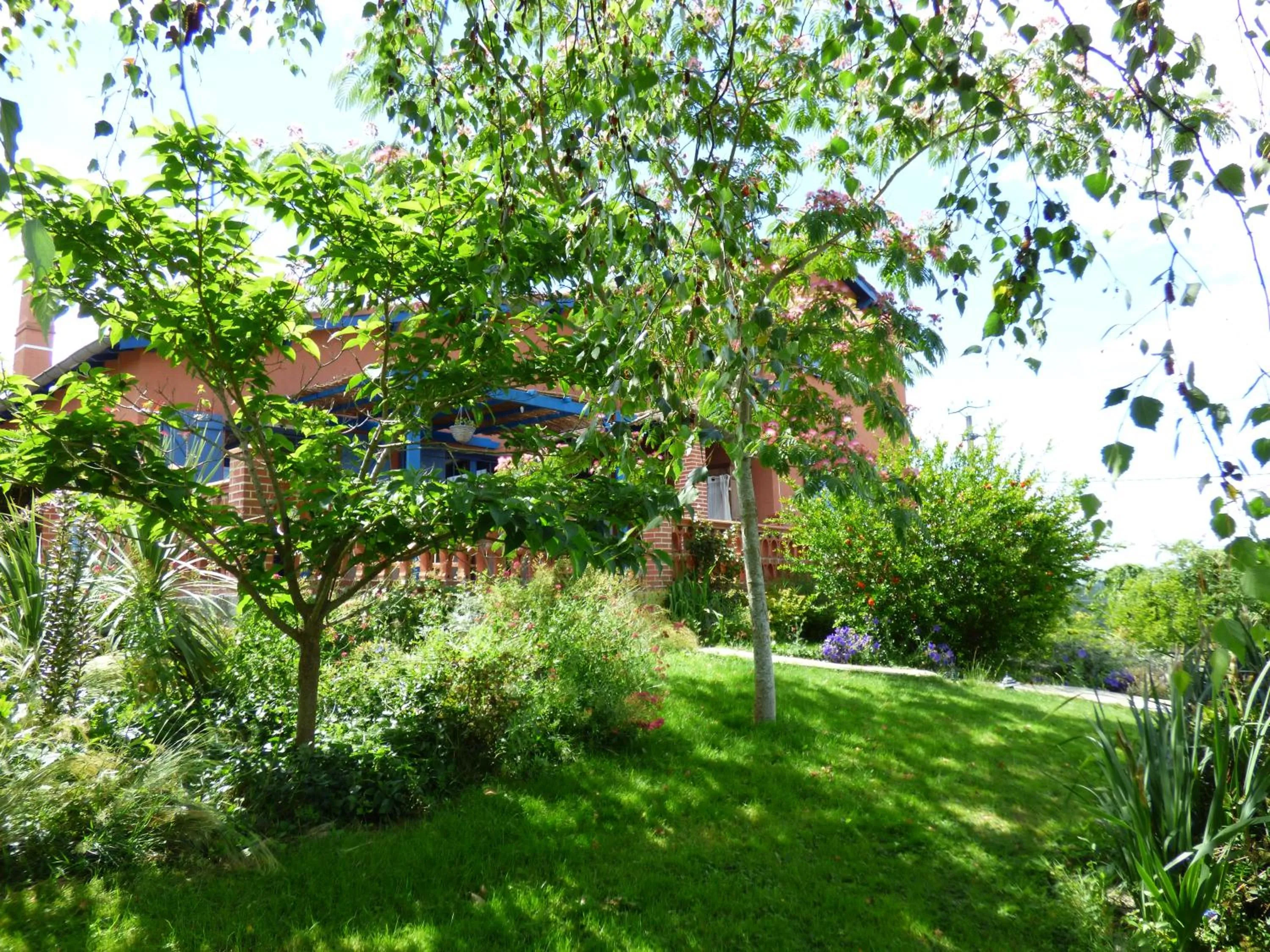 Property building in Arche de Lanoë jacuzzi