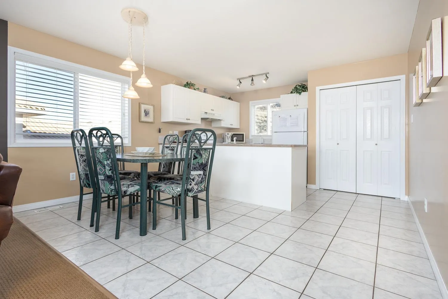 Property building in Paradise Canyon Golf Resort - Luxury Condo U403