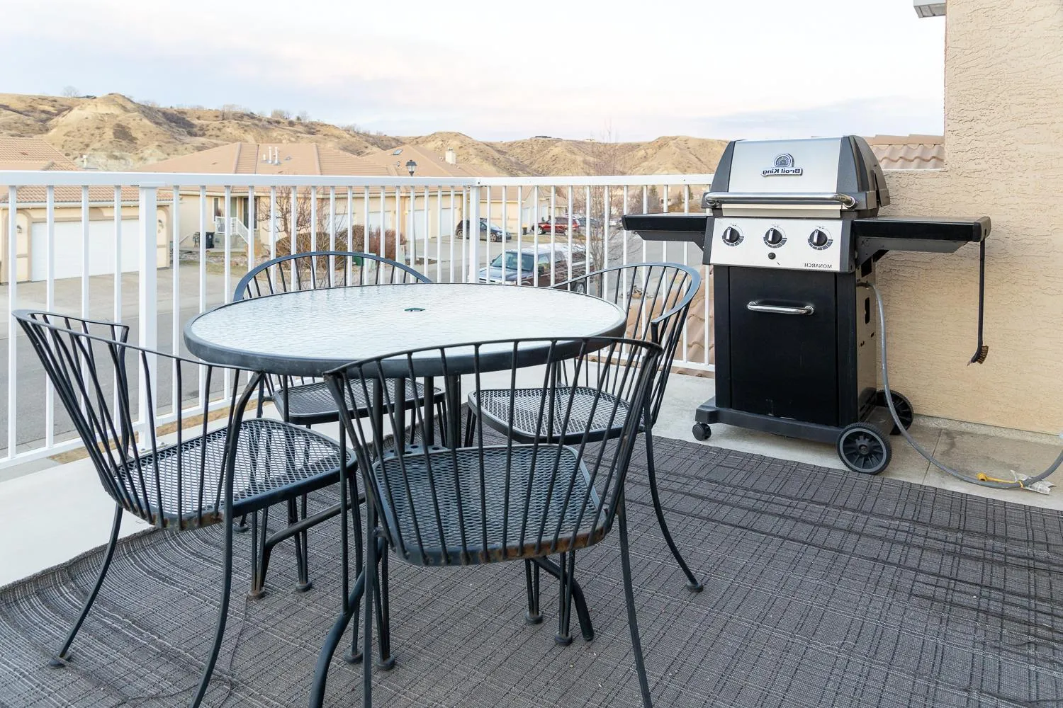 Property building in Paradise Canyon Golf Resort - Luxury Condo U401