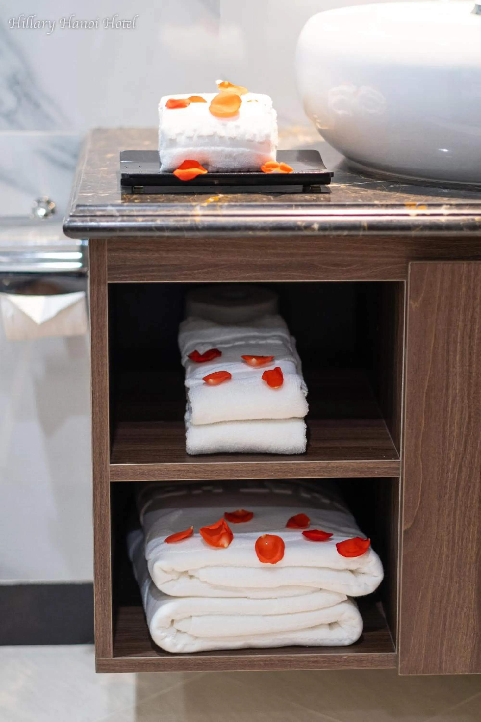 towels in Hillary Hanoi Hotel