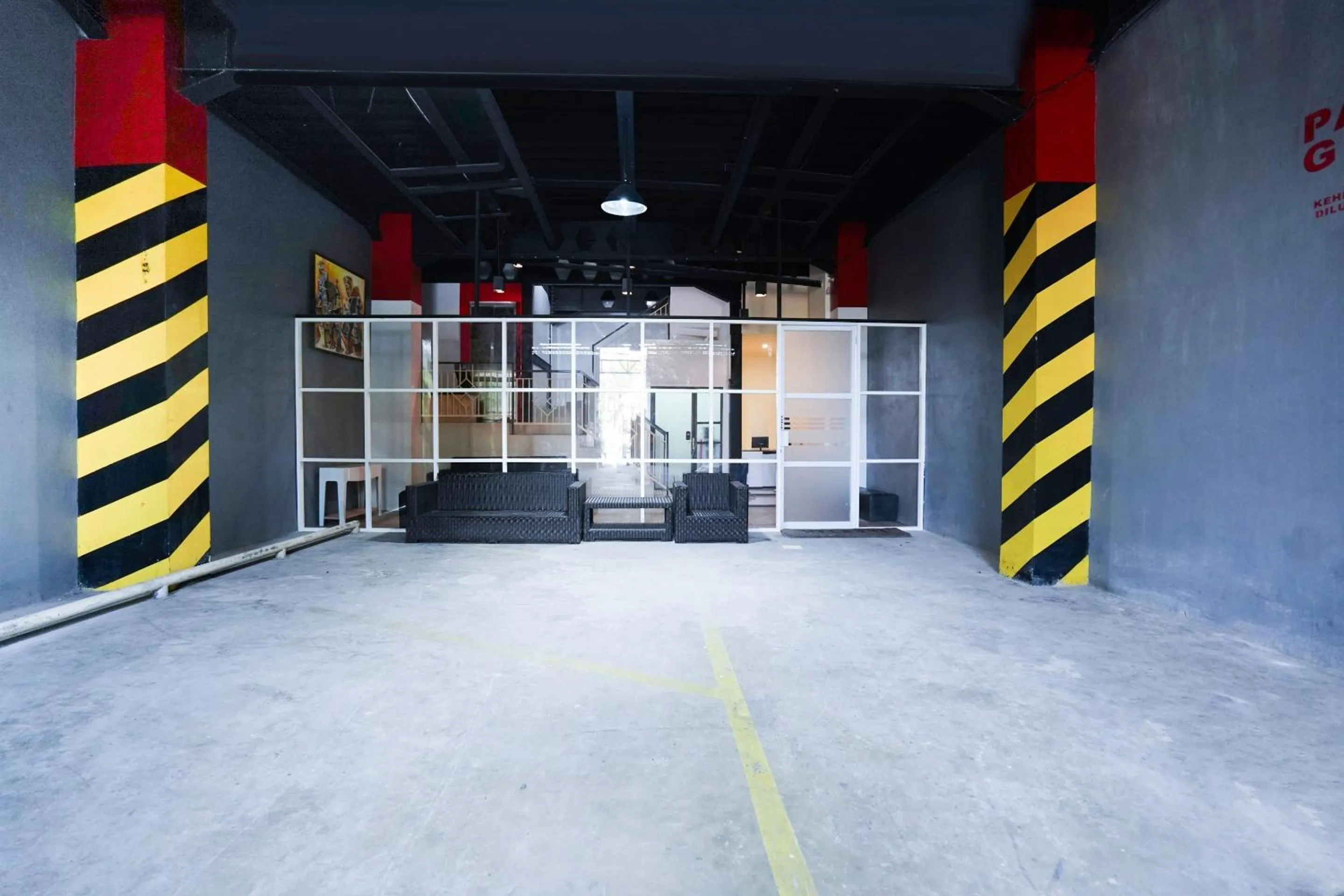 On site in Flagship 3688 Pot Art