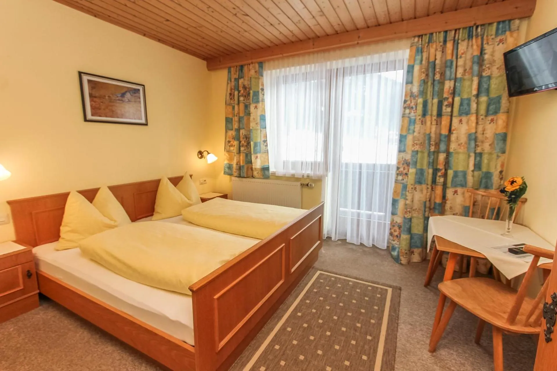 Photo of the whole room, Bed in Schneiderbauer