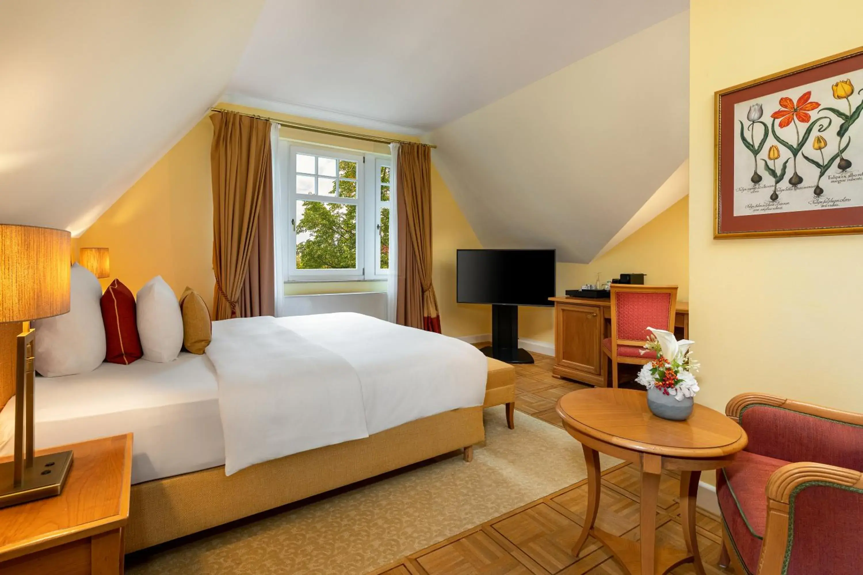 Classic Single Room, Guest room, 1 Queen in Falkenstein Grand, Autograph Collection Classic Single Room, Guest room, 1 Queen in Falkenstein Grand, Autograph Collection