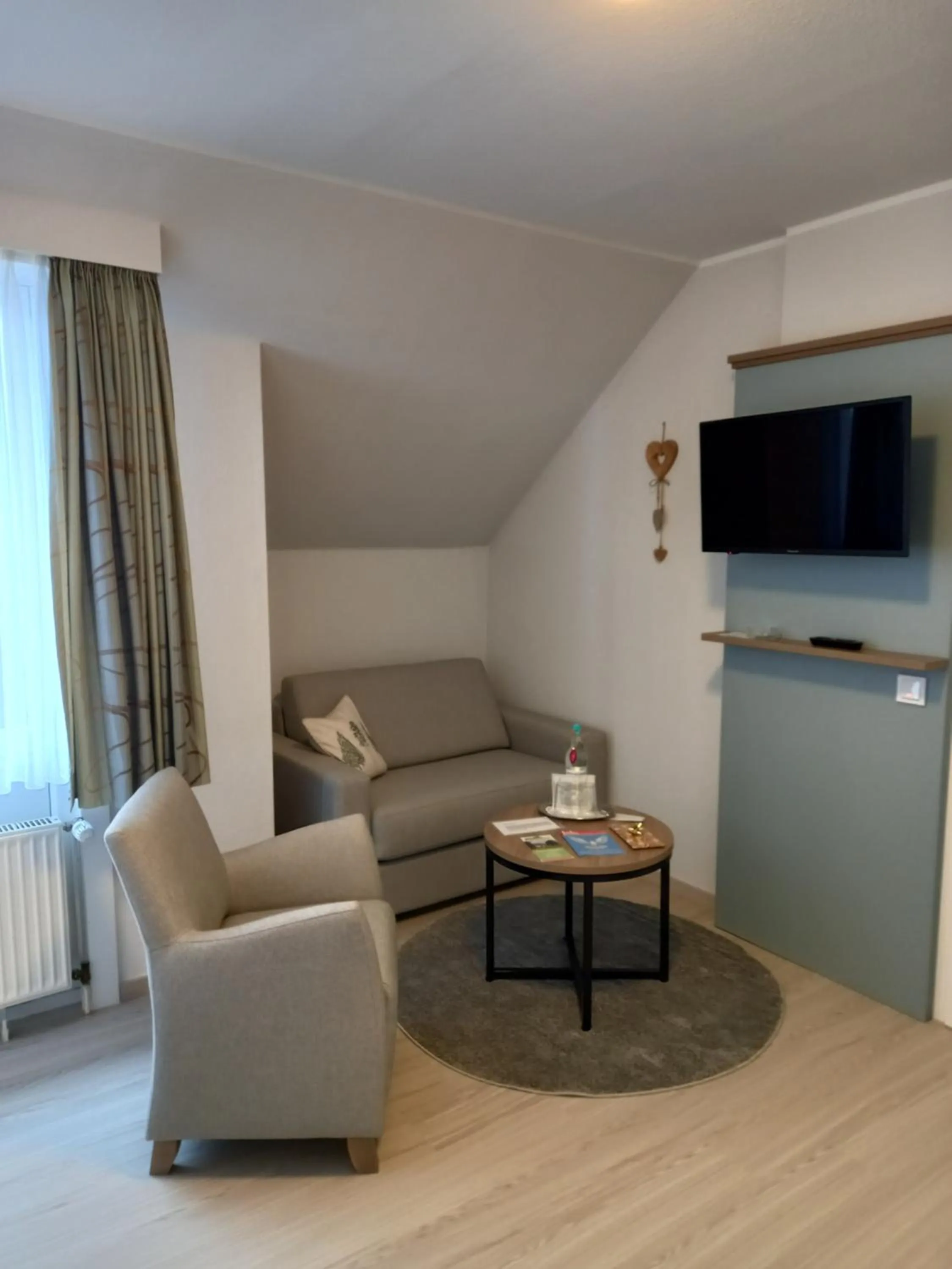 Seating area in Mein Vierjahreszeiten Hotel Garni Superior