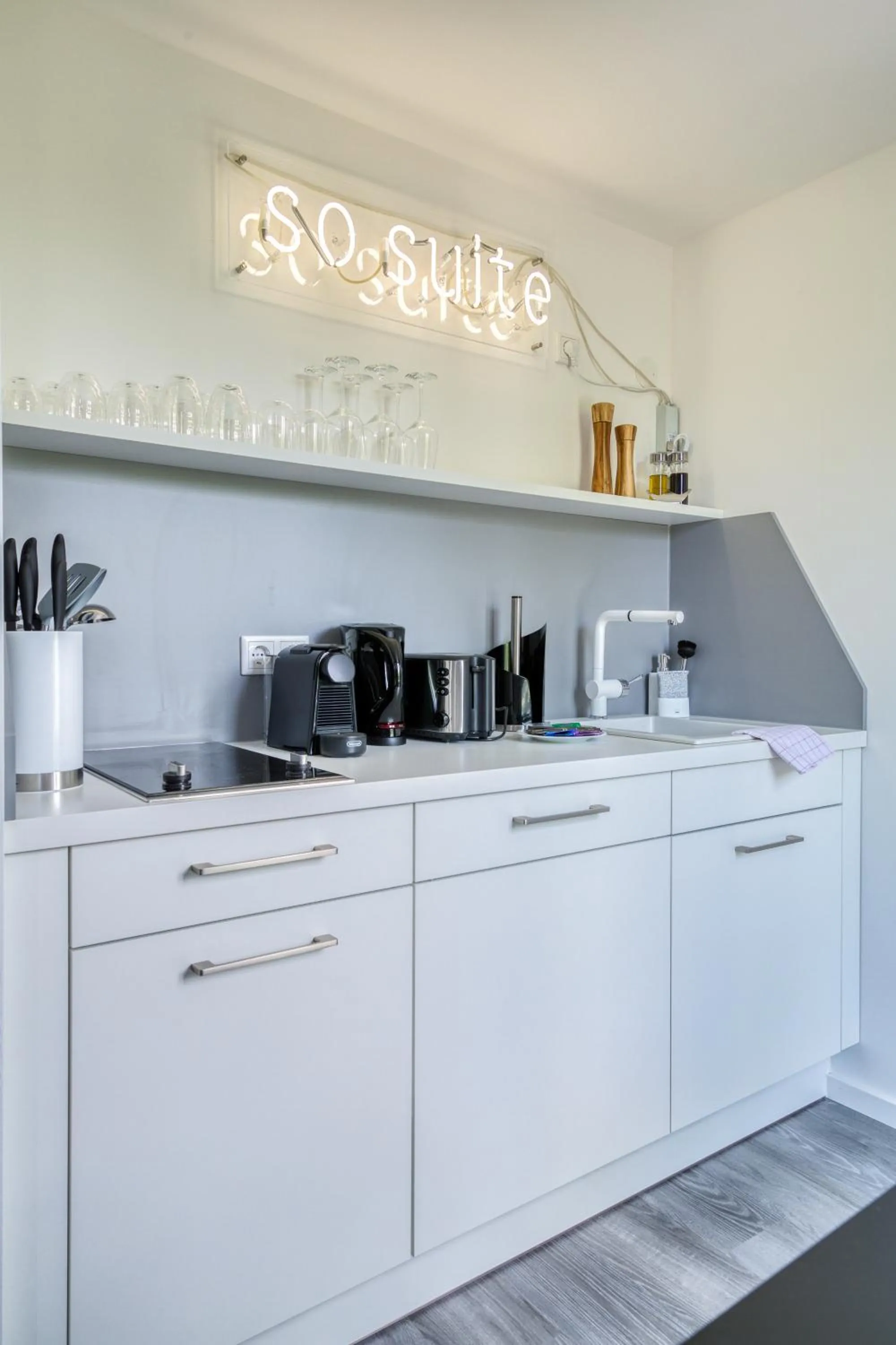 Coffee/tea facilities in Limehome Garching bei München