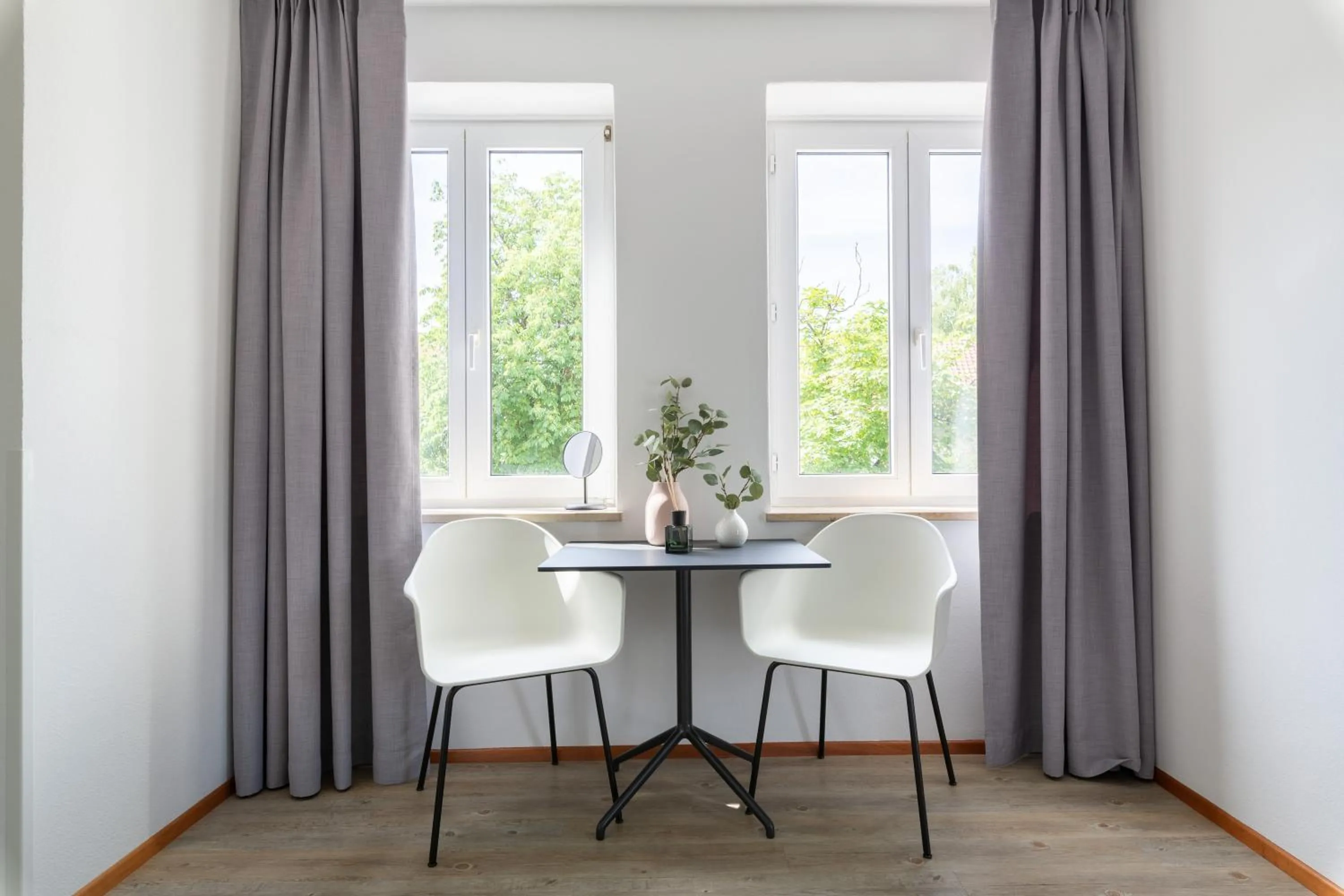 Seating area in Limehome Garching bei München