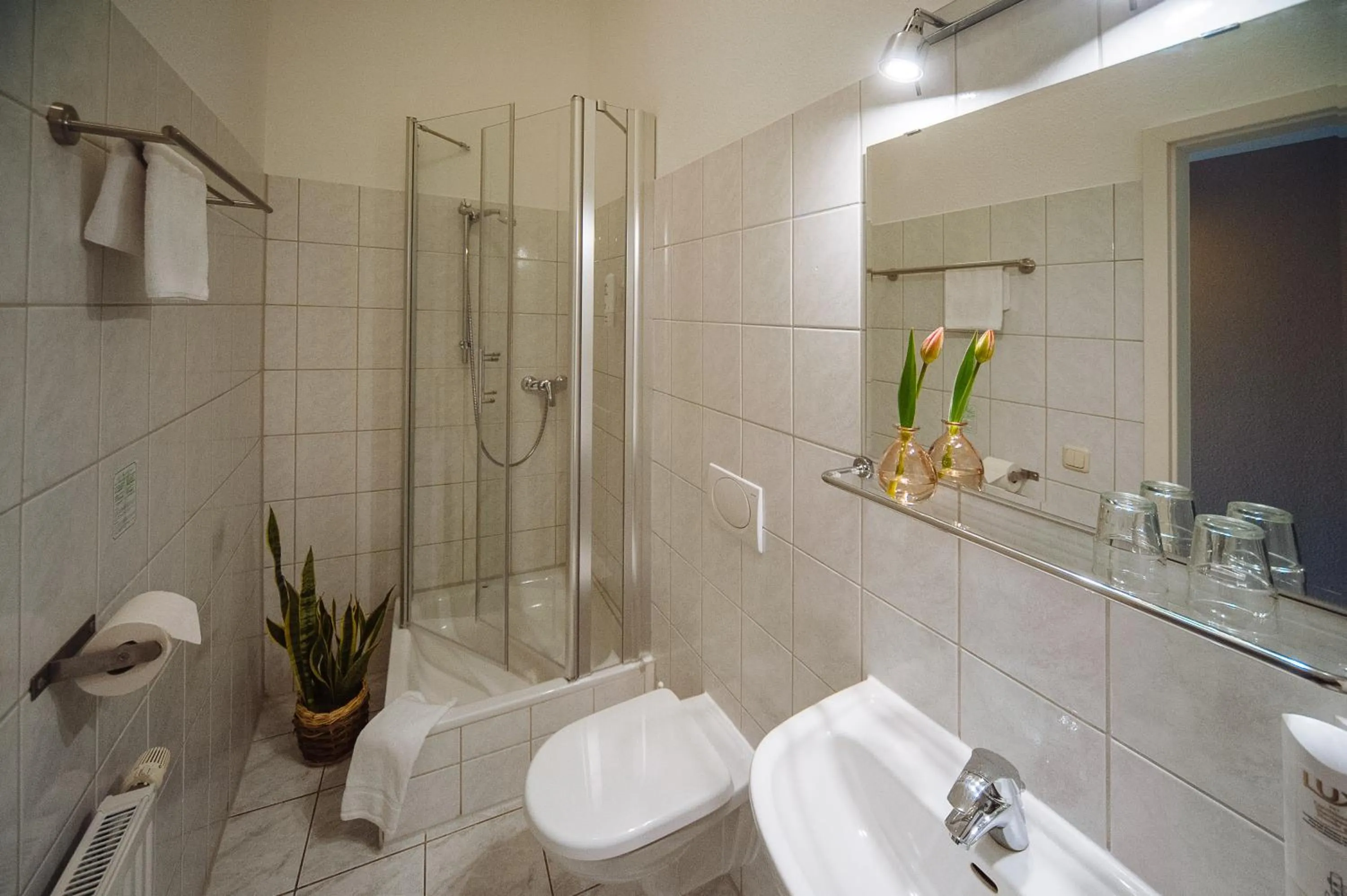 Bathroom in Apartmenthaus Kaiser Friedrich