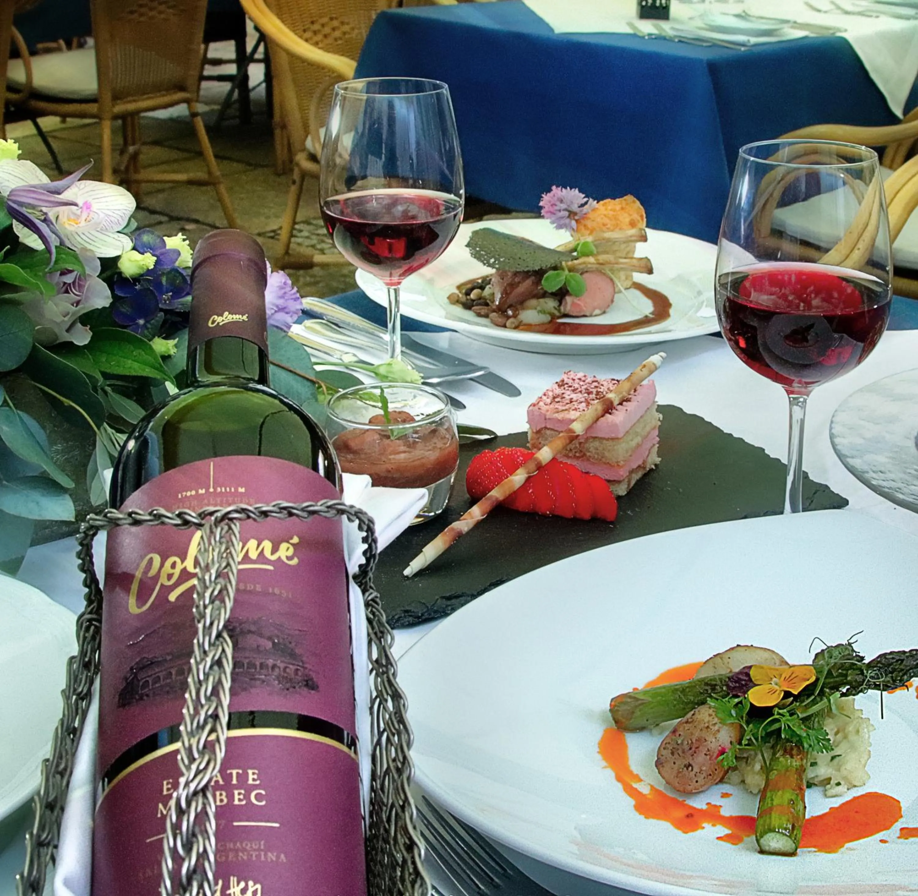 Food and drinks in Romantik Hotel Tuchmacher