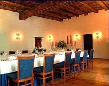 Restaurant/places to eat in Romantik Hotel Tuchmacher