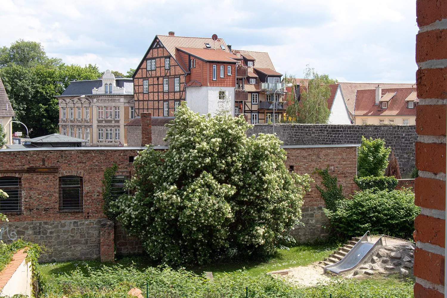 Garden view in Ferienwohnung Quedlinburg Harz