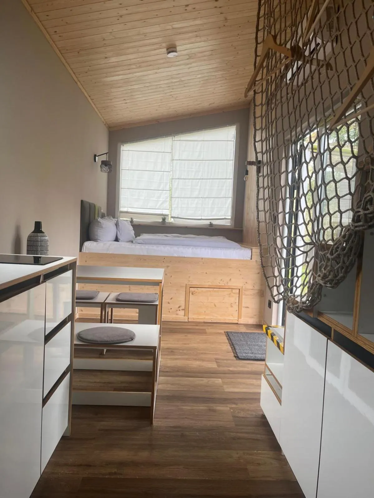 Photo of the whole room, Bed in Meinsbur Boutique Hotel