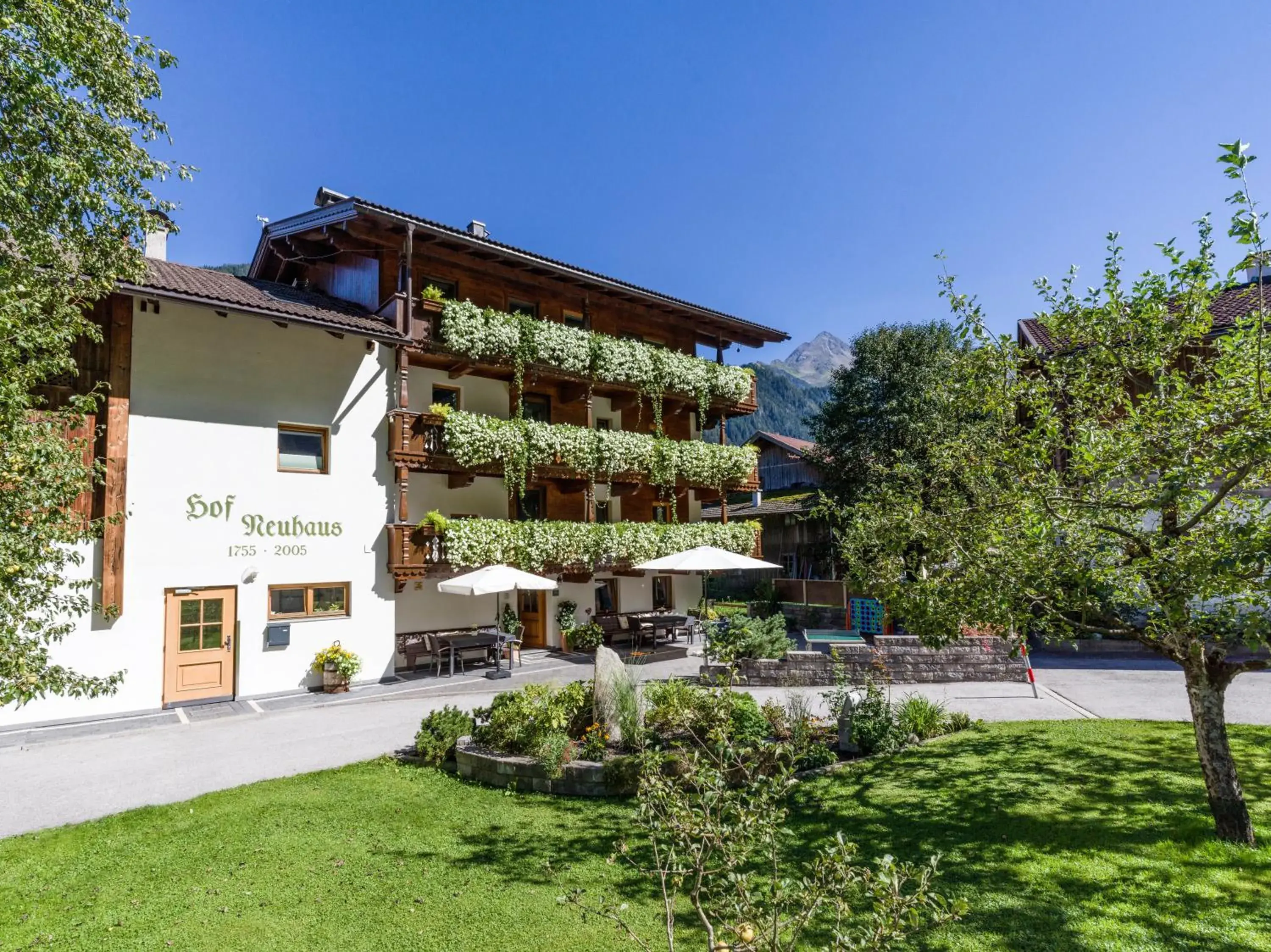 Hof Neuhaus Hof Neuhaus