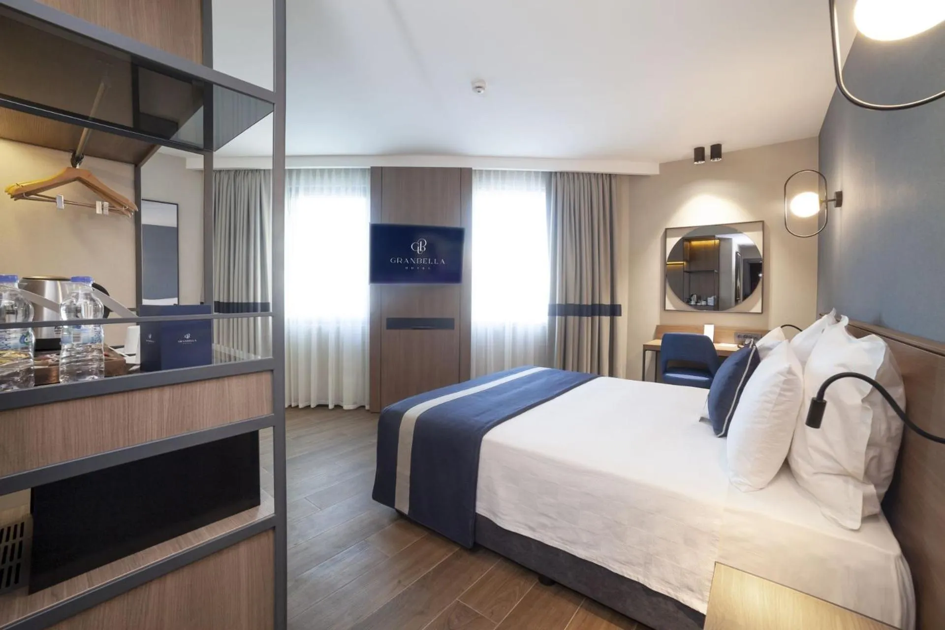 Photo of the whole room, Bed in GRANBELLAHOTEL