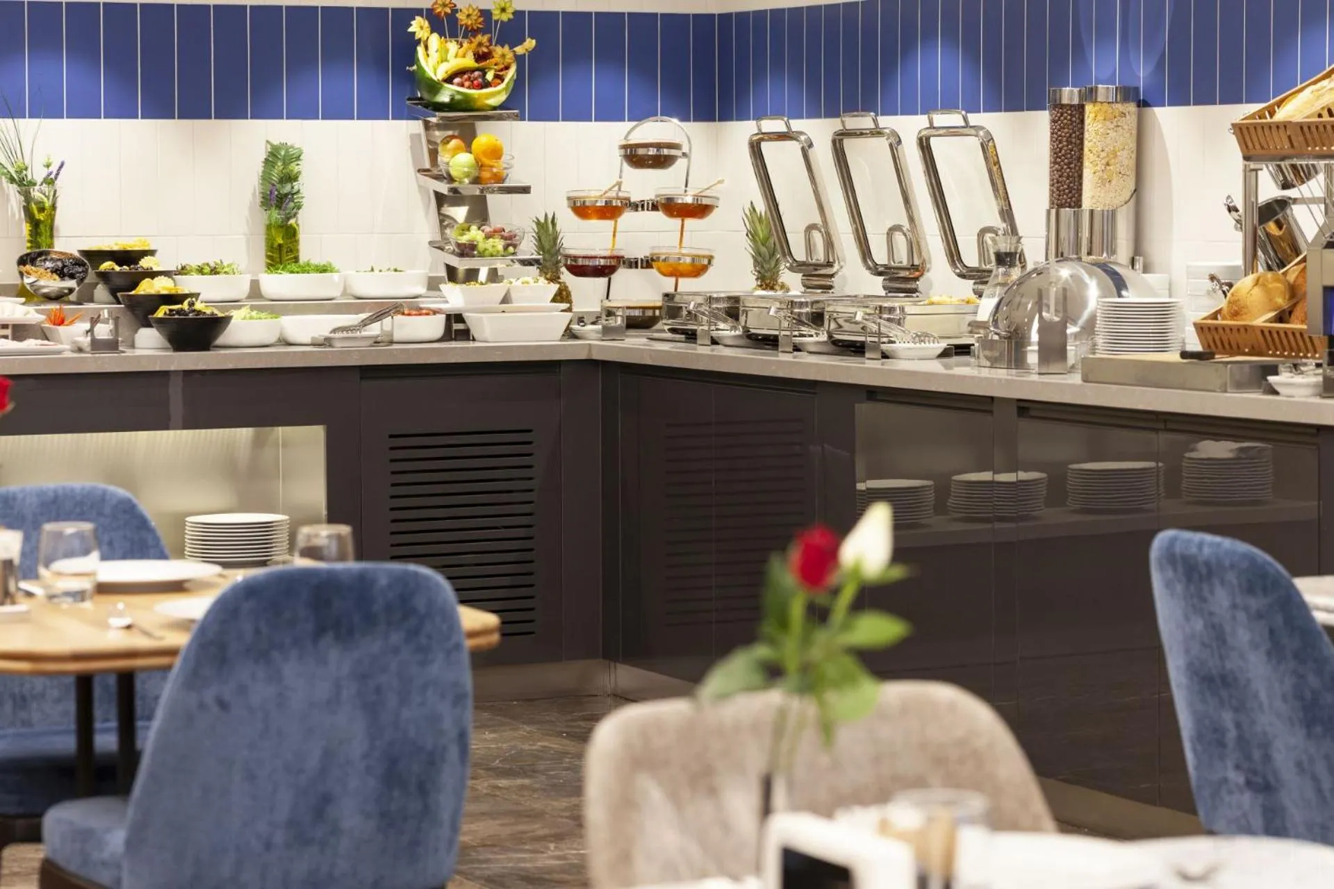 Restaurant/places to eat in GRANBELLAHOTEL