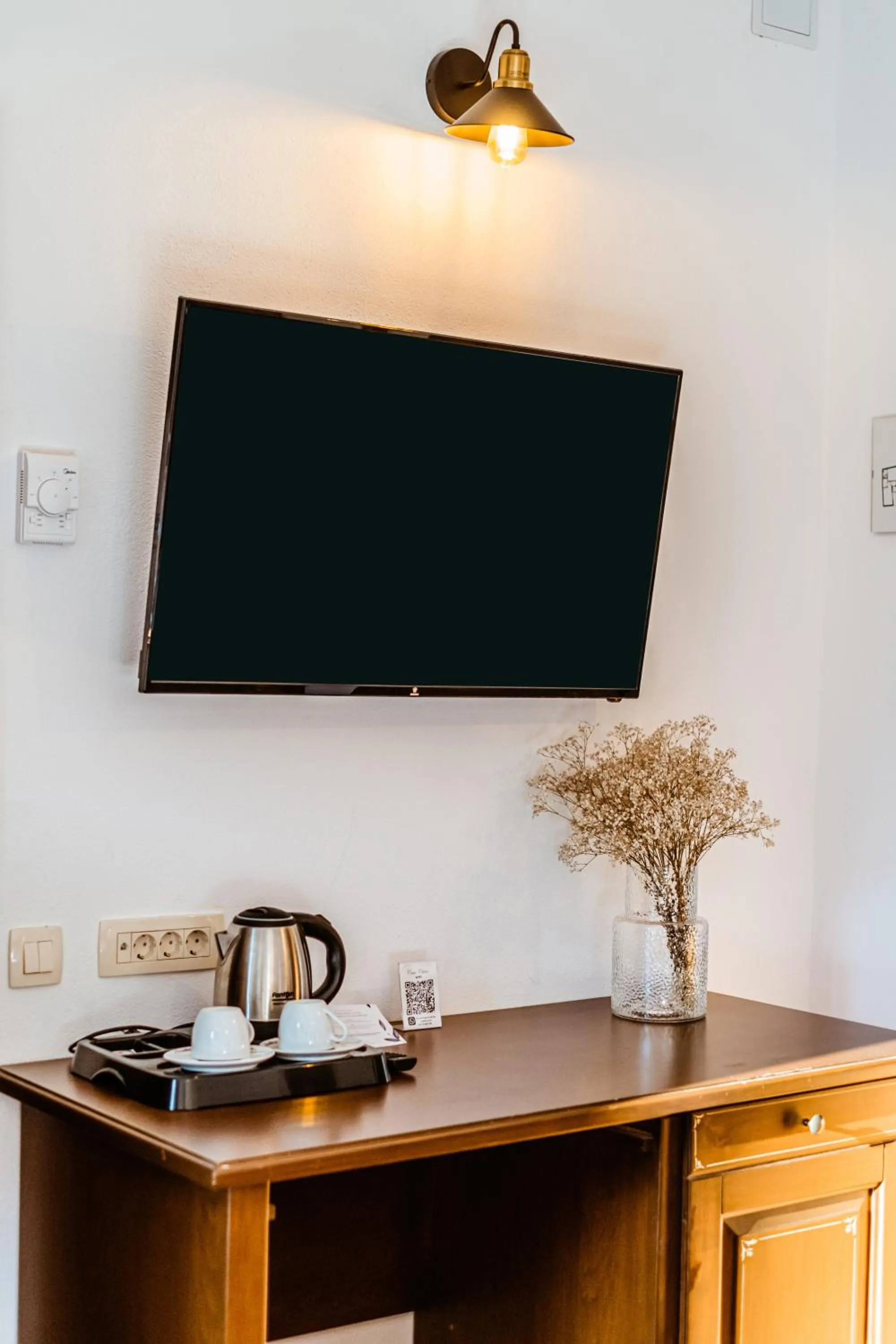 TV and multimedia in CASA CHITIC - Str Nicolae Balcescu 13