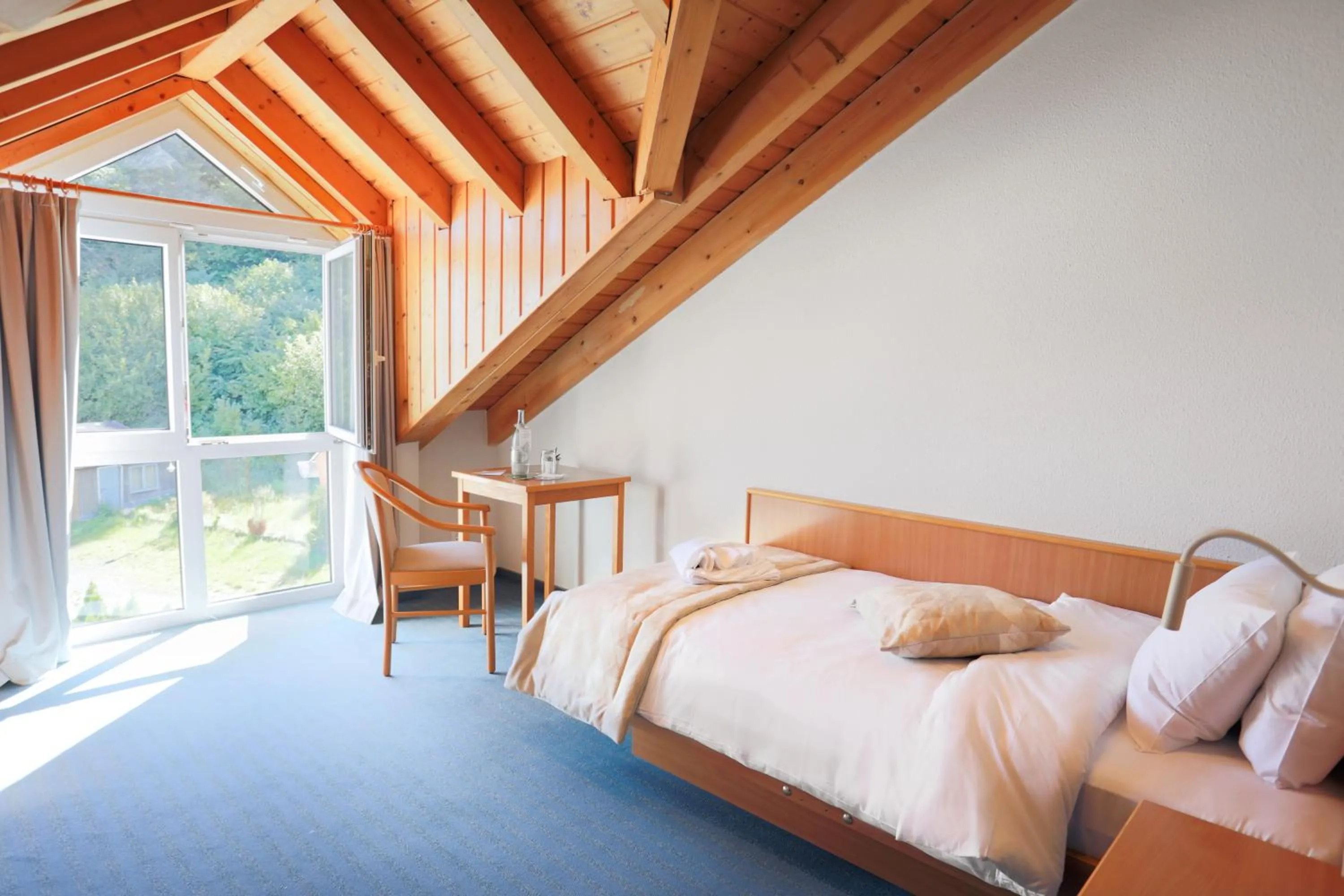 Bed in Hotel Bessunger Forst