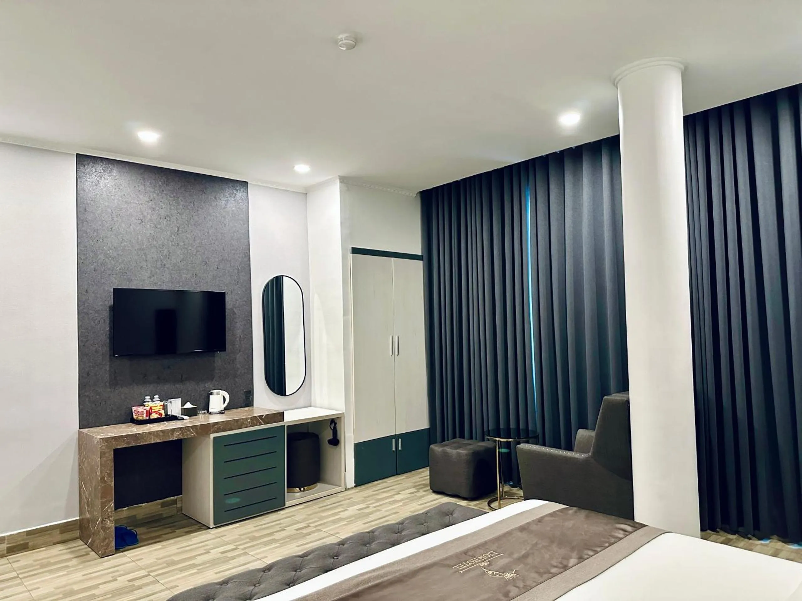 TV and multimedia in LION HOTEL