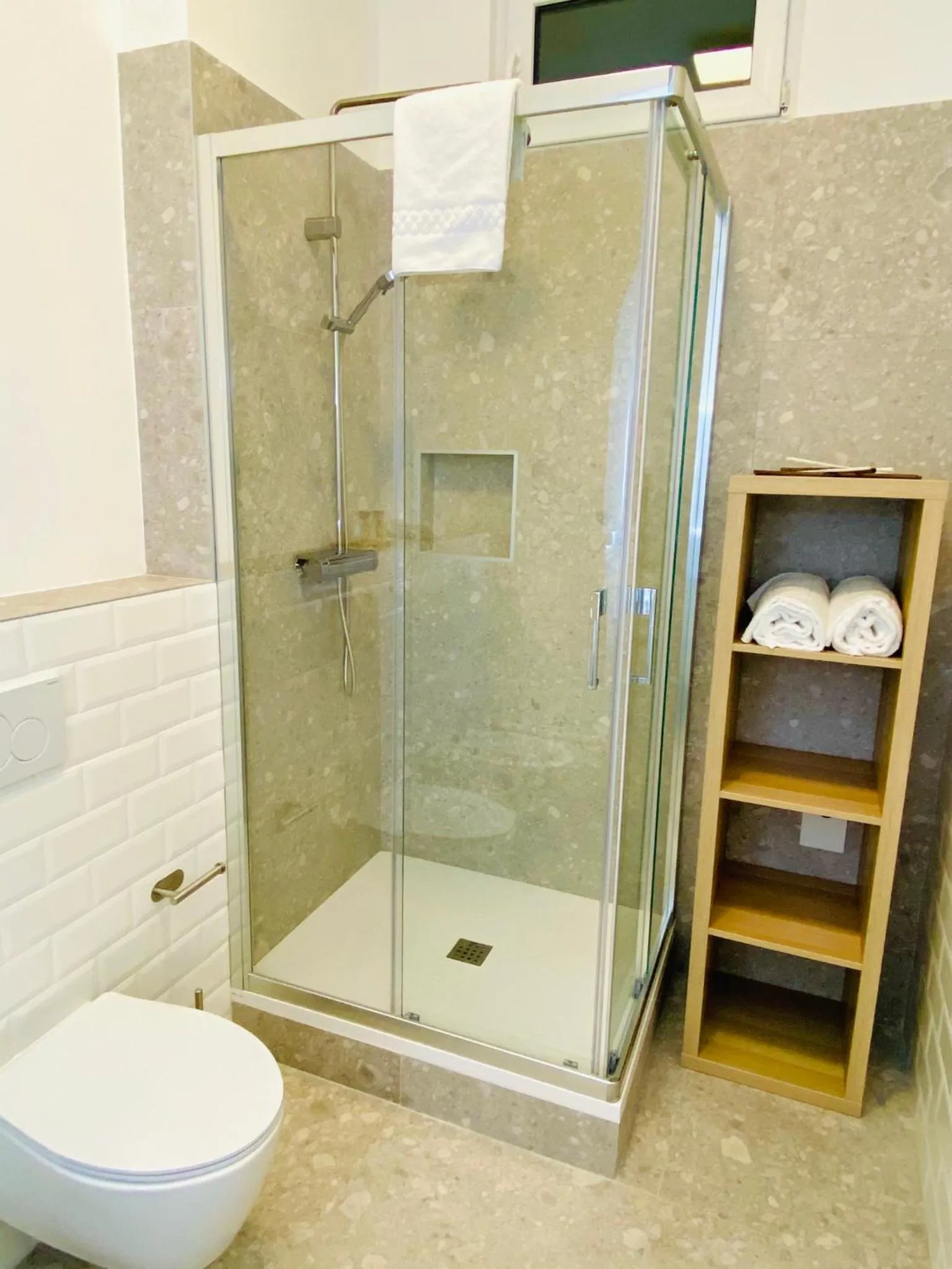 Shower in Crops City Stay