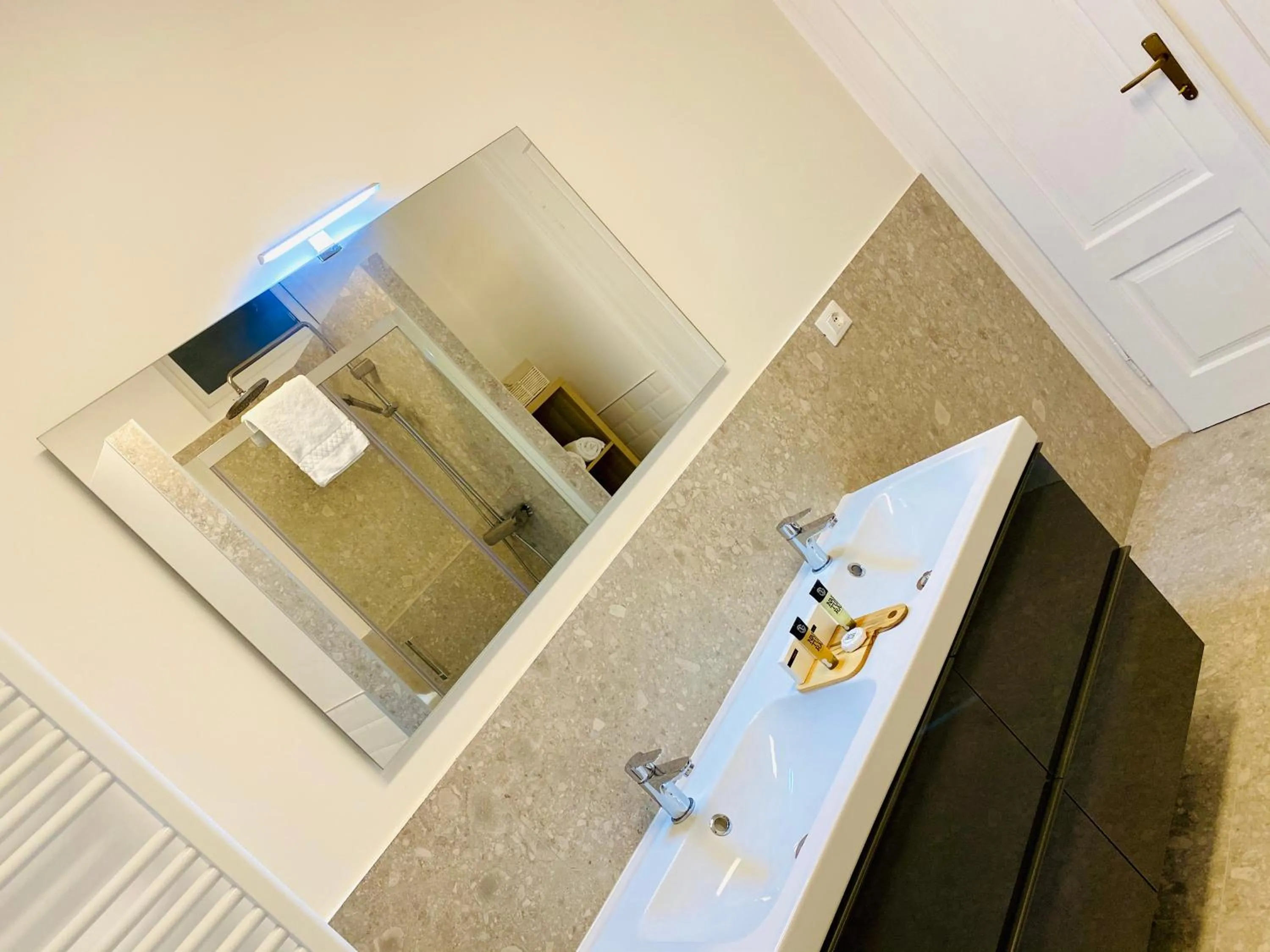 Bathroom in Crops City Stay