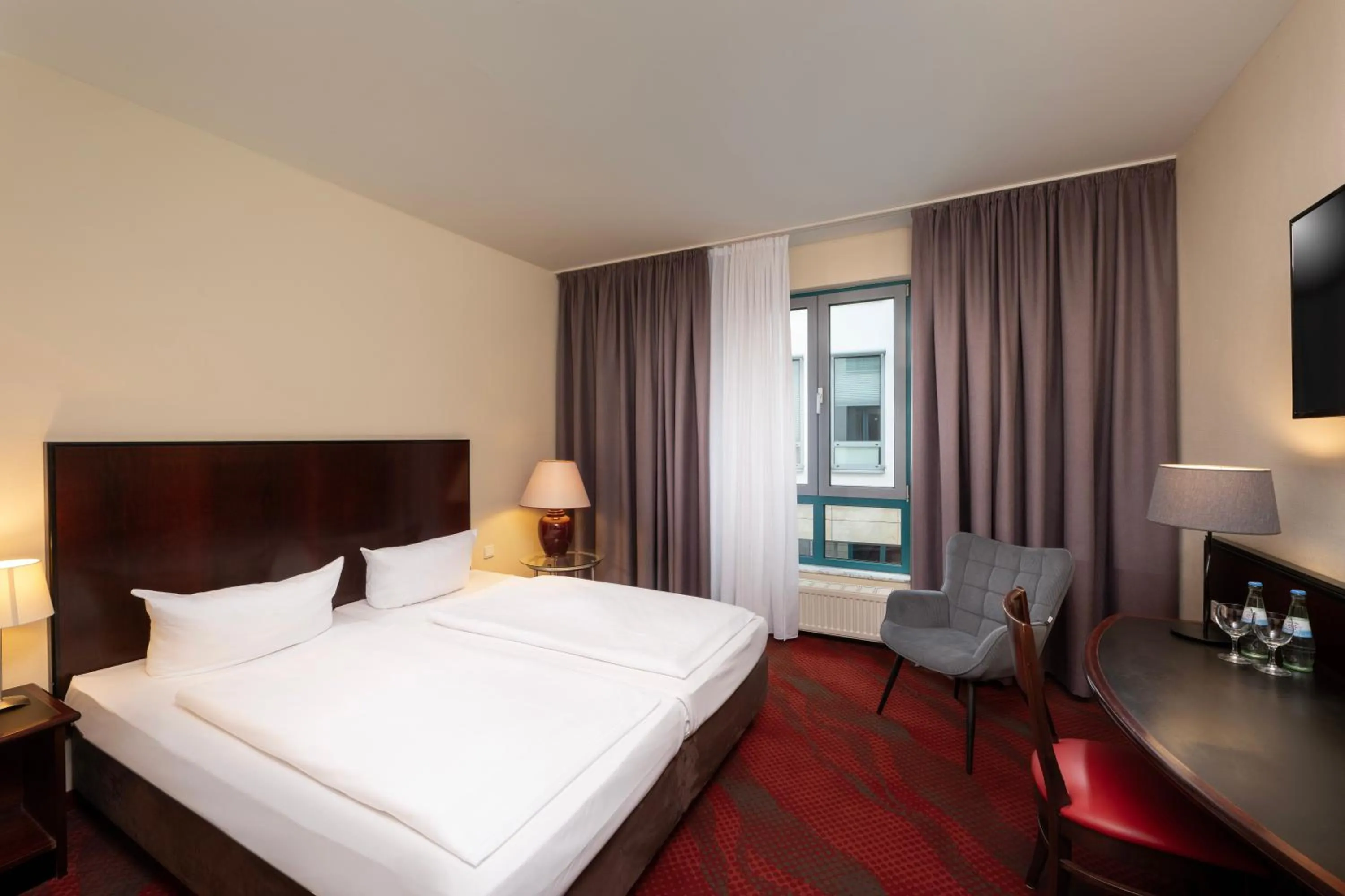 Bed in SORAT Hotel Cottbus