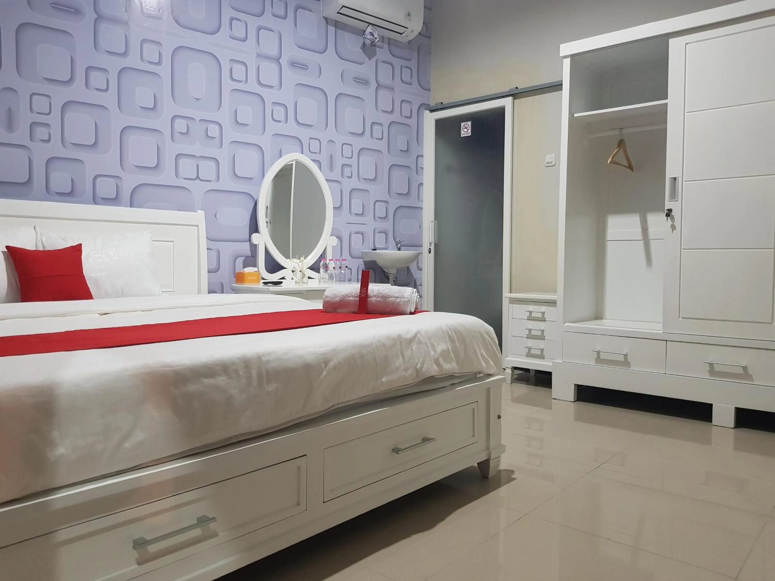 Photo of the whole room, Bed in Villetta House Syariah