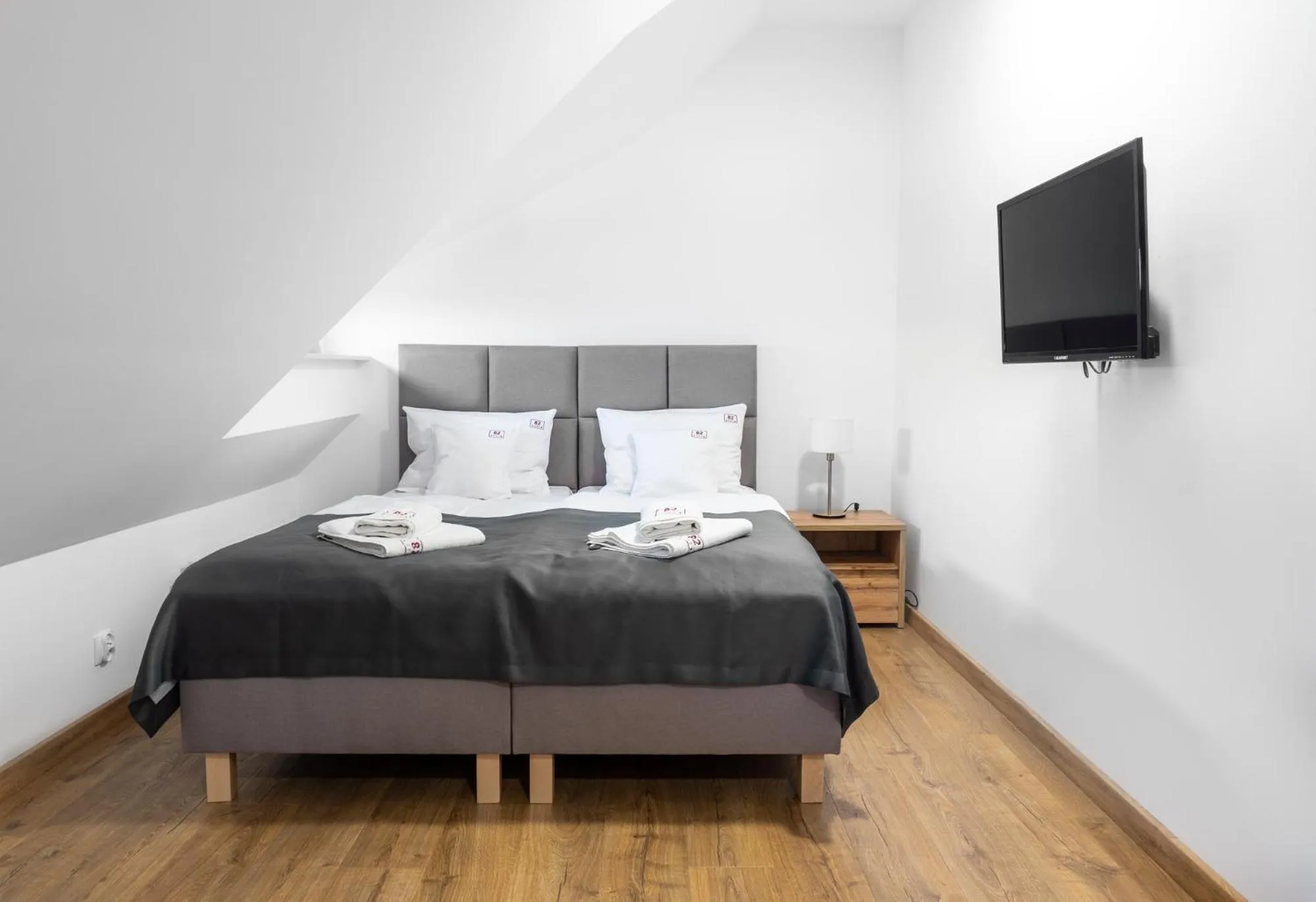 Bed in Apartamenty, Boutique Rooms Villa 82, MIEJSCE PRKINGOWE