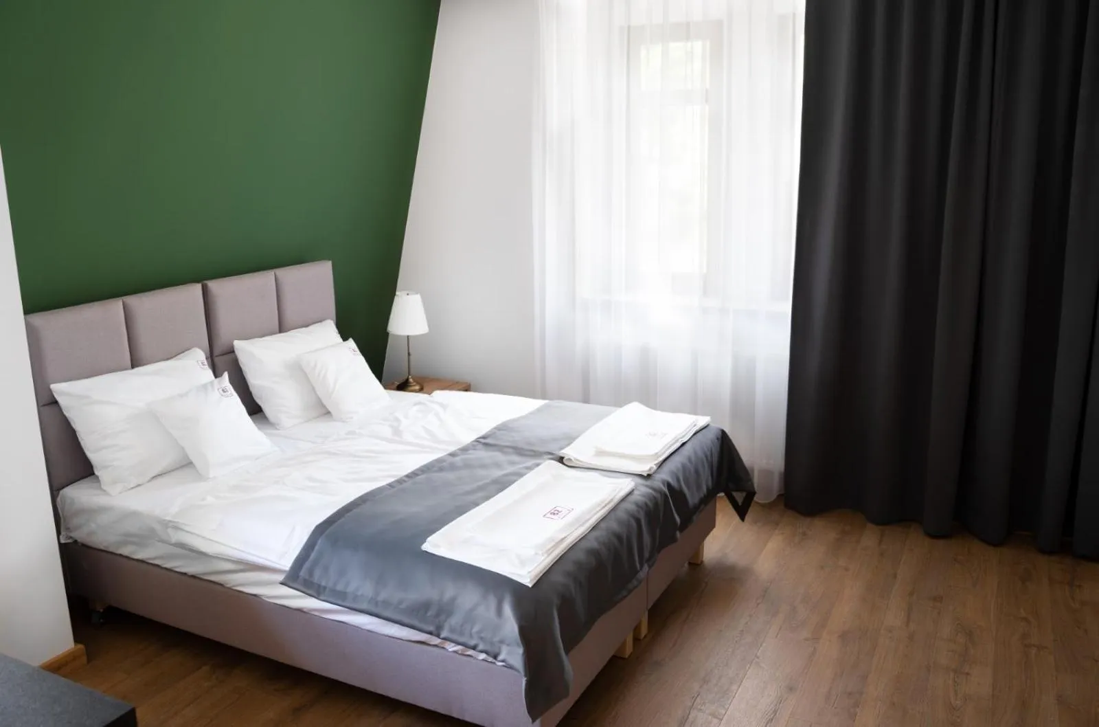 Bed in Apartamenty, Boutique Rooms Villa 82, MIEJSCE PRKINGOWE