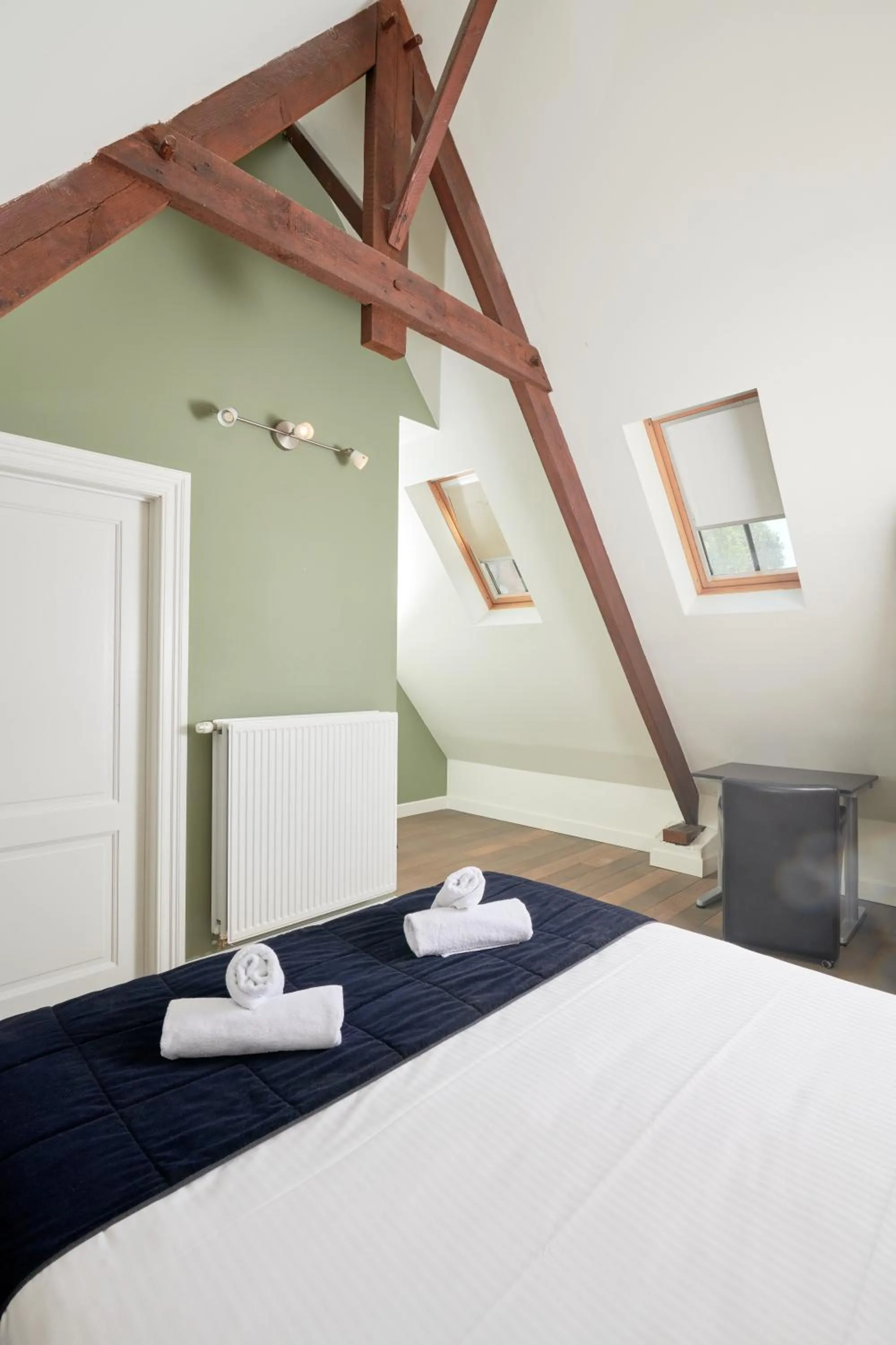 Bedroom, Bed in De Statie