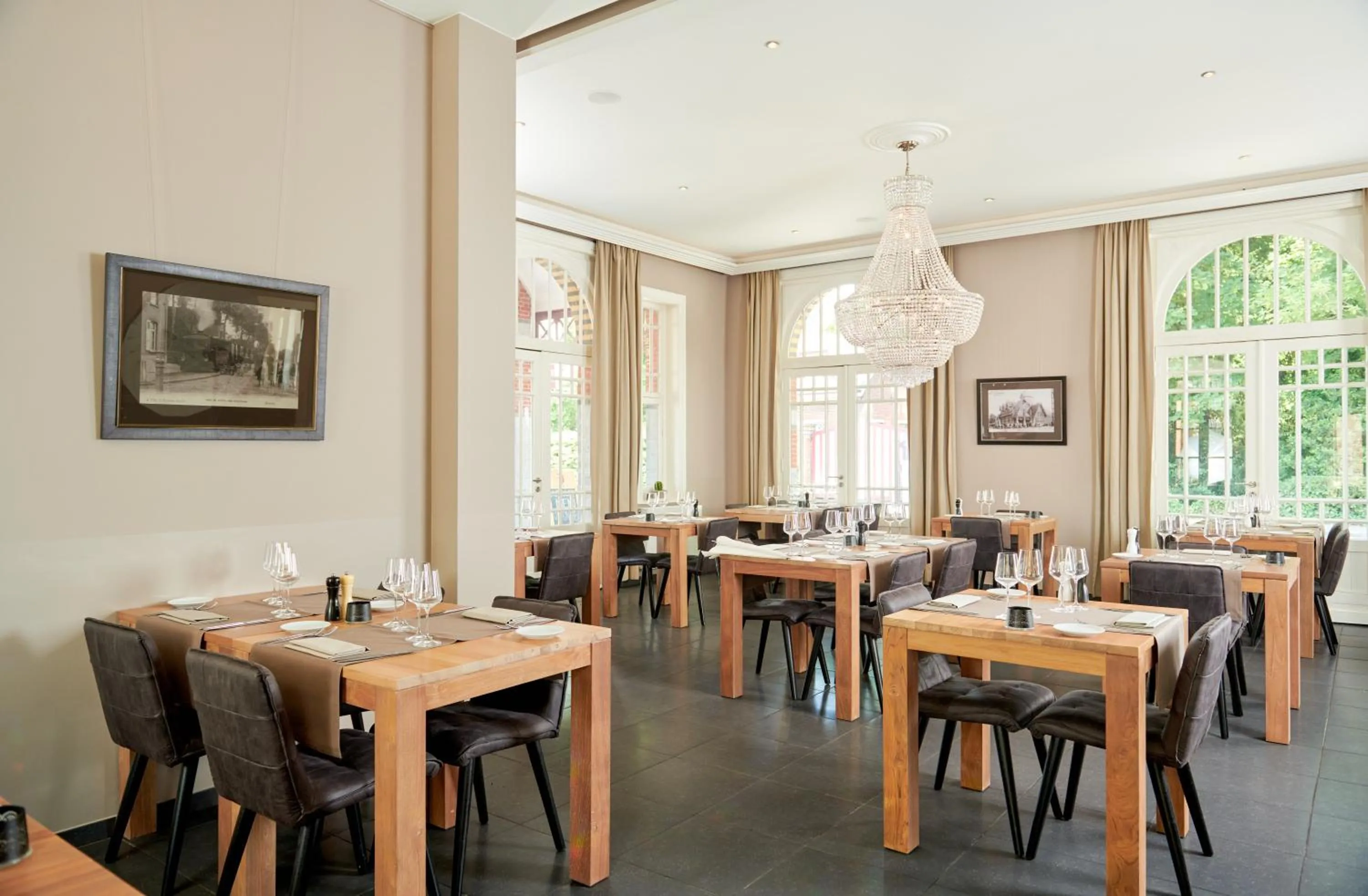 Restaurant/places to eat in De Statie