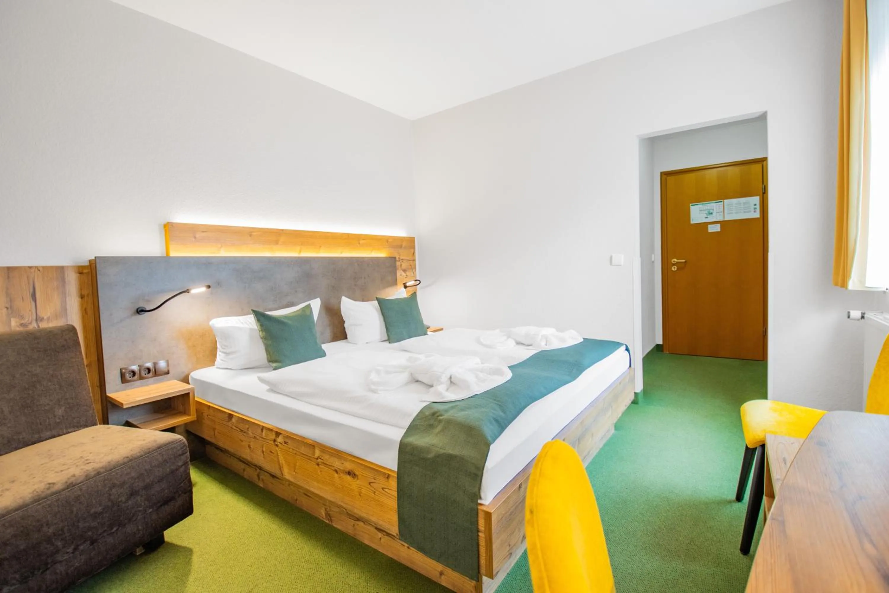 Photo of the whole room, Bed in Ferien Hotel Spreewald