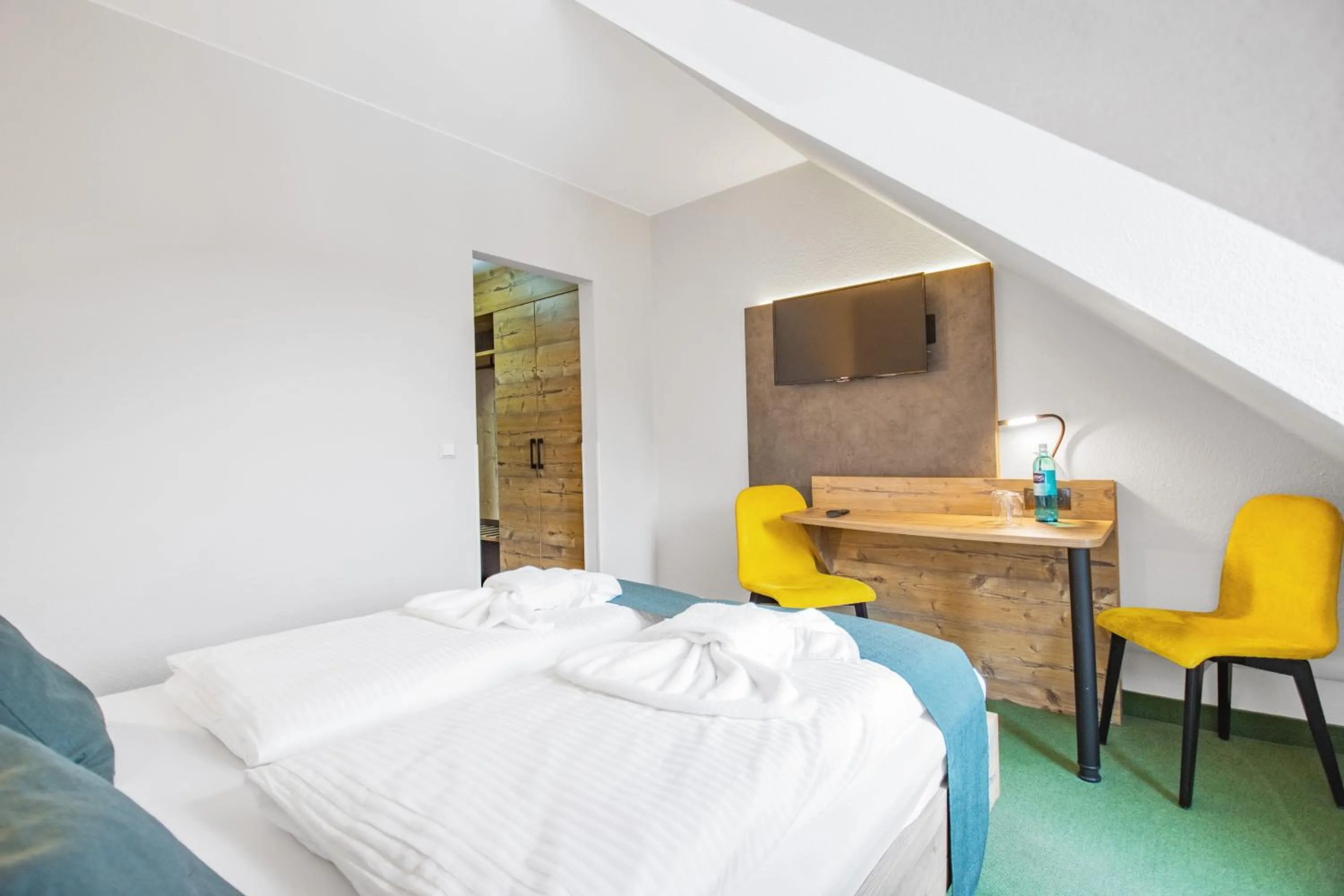 Photo of the whole room, Bed in Ferien Hotel Spreewald