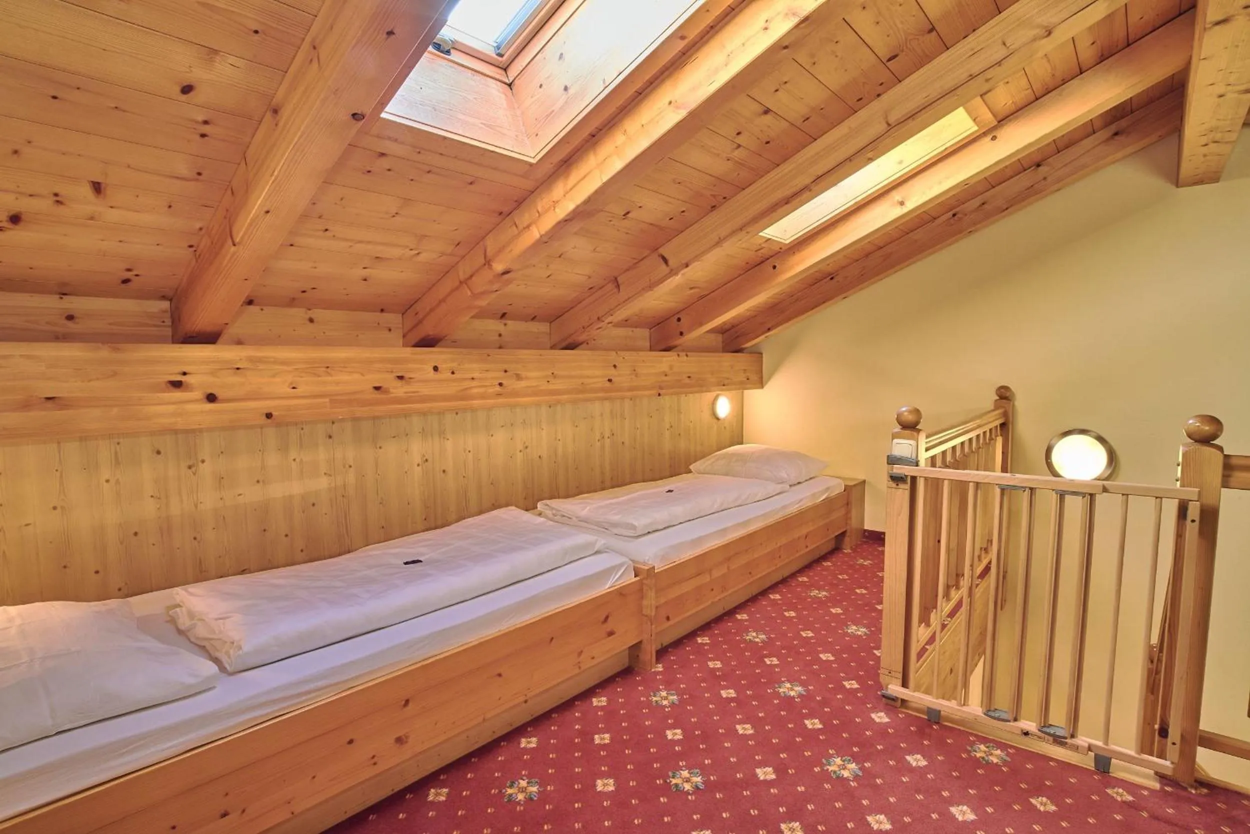 Photo of the whole room, Bed in Hotel Neuhäusl Superior